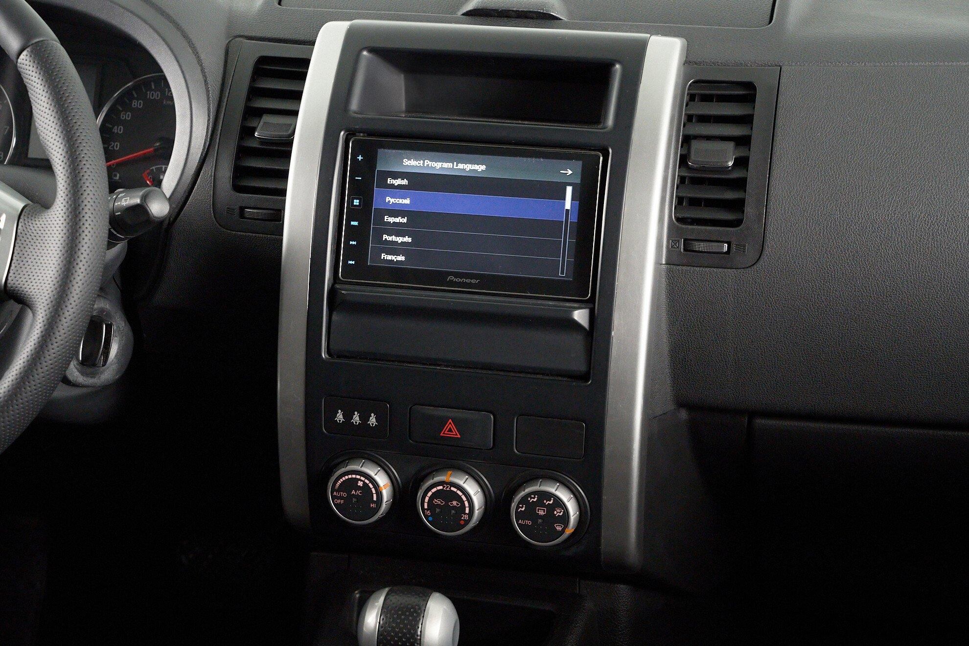 Nissan X-Trail 2012, серебряный