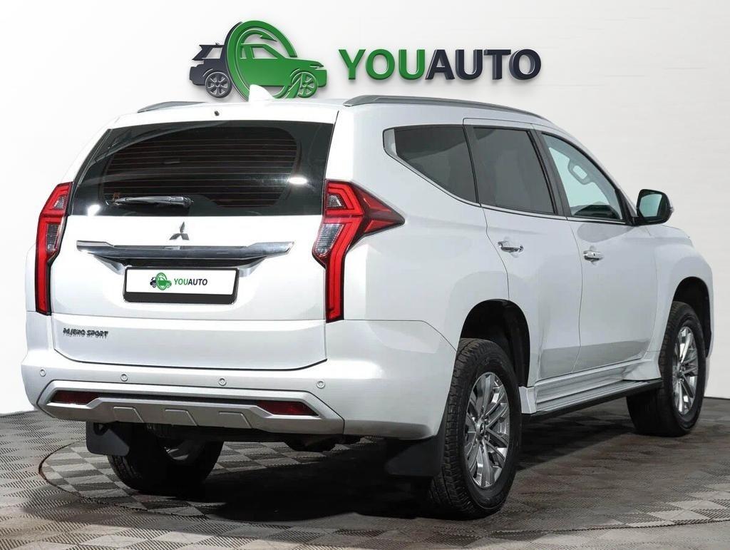 Mitsubishi Pajero Sport 2020, белый