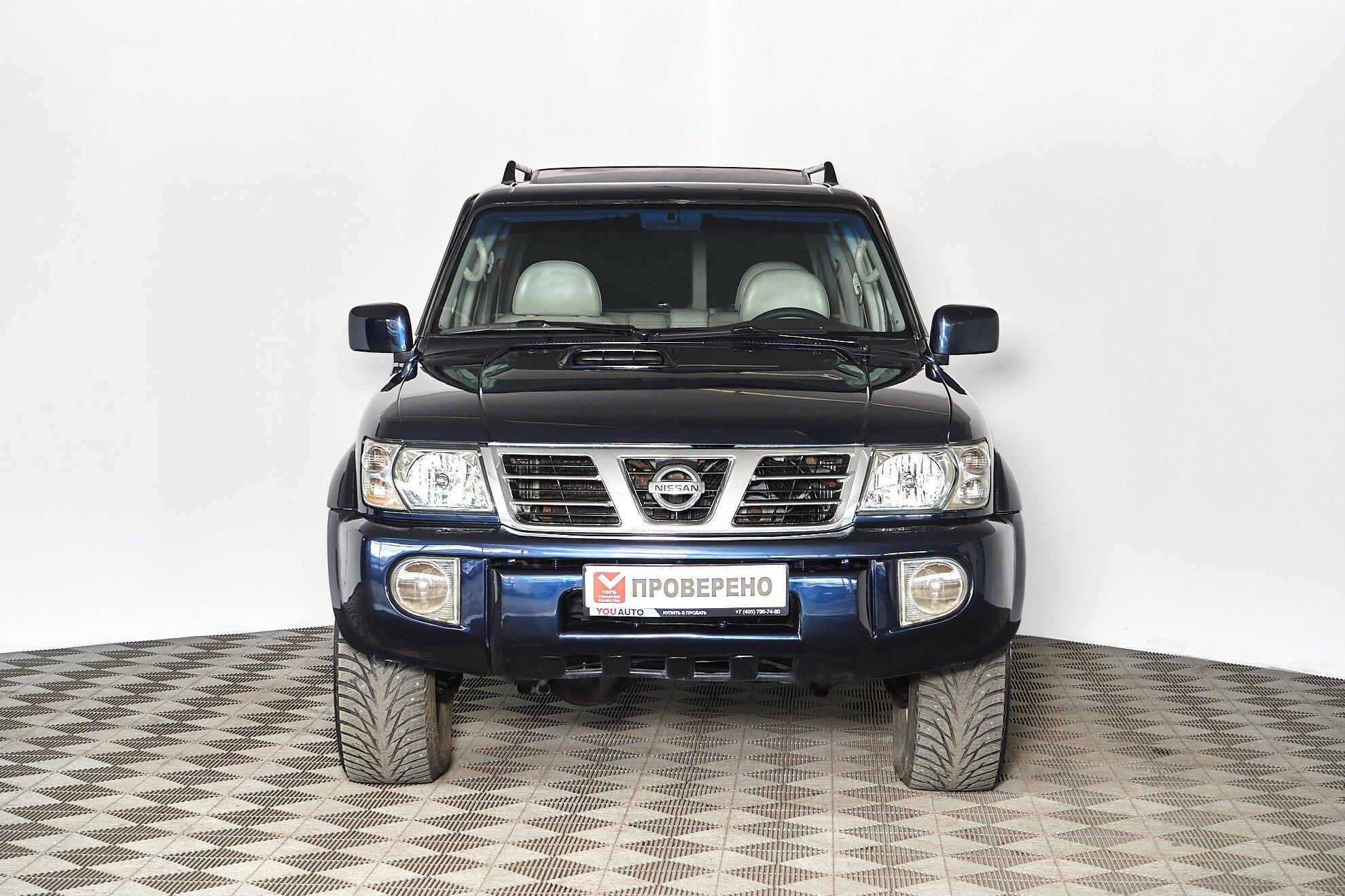 Nissan Patrol 2004, синий