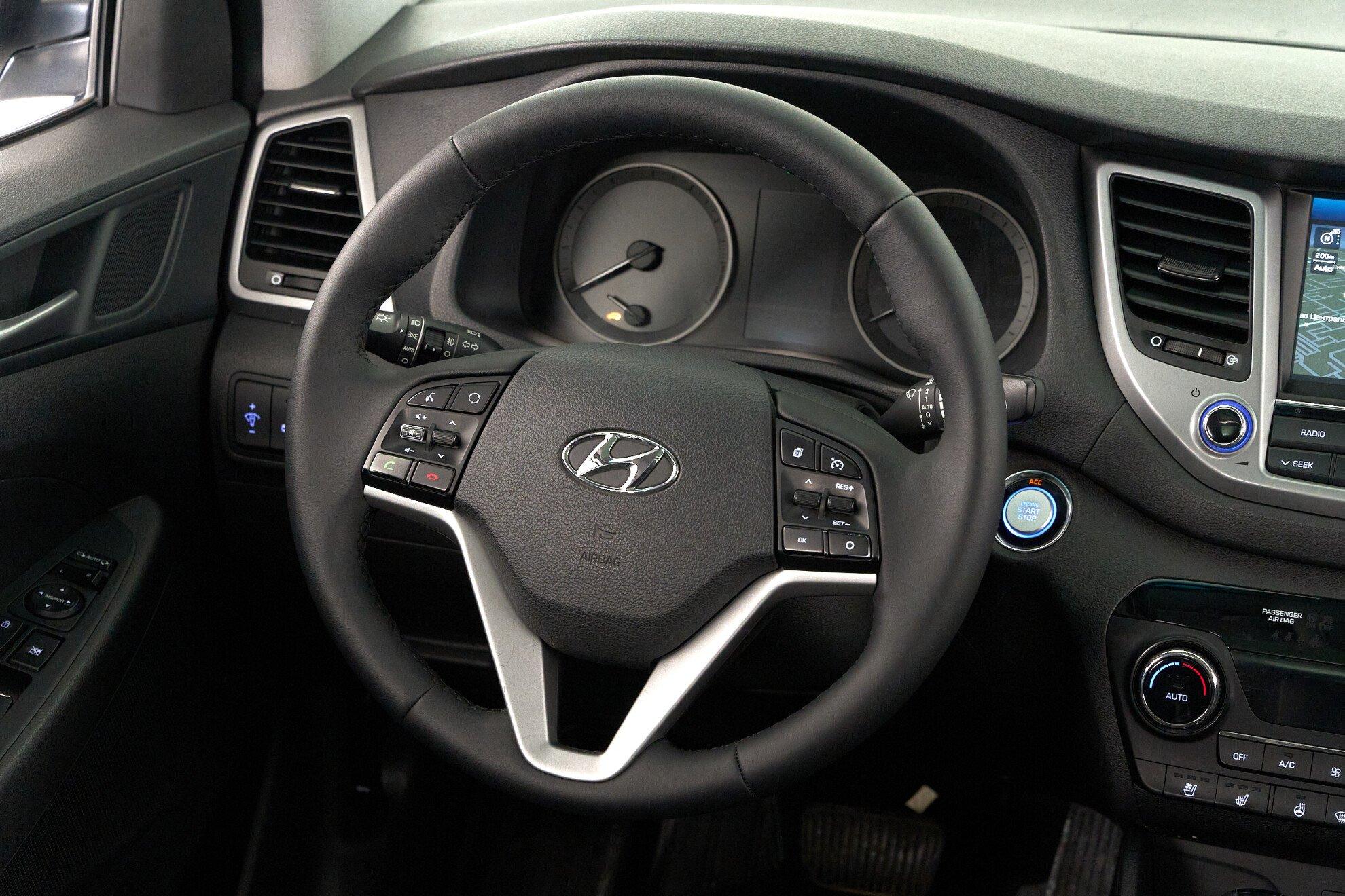 Hyundai Tucson 2018, белый