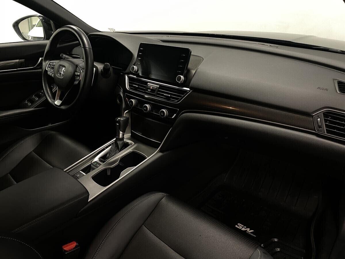Honda Accord 2019, черный