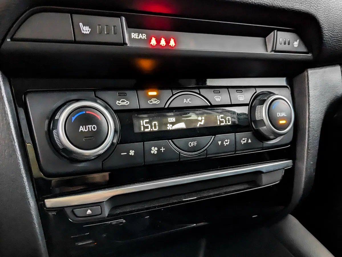 Mazda 6 2018, черный