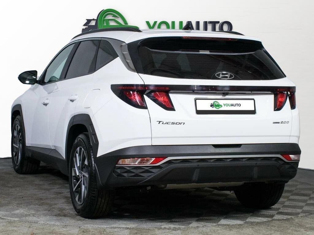 Hyundai Tucson 2023, белый