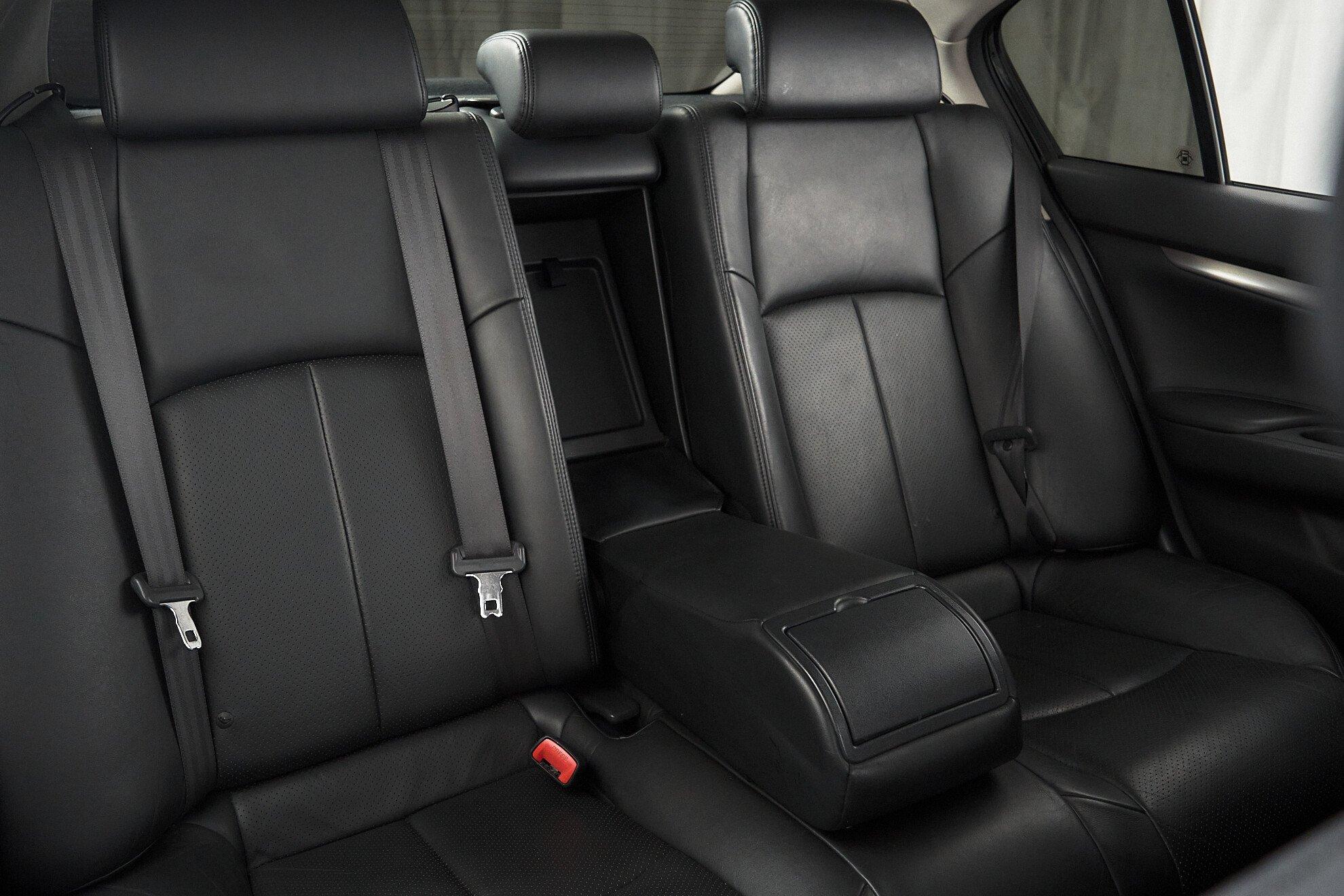 Infiniti G 2010, черный