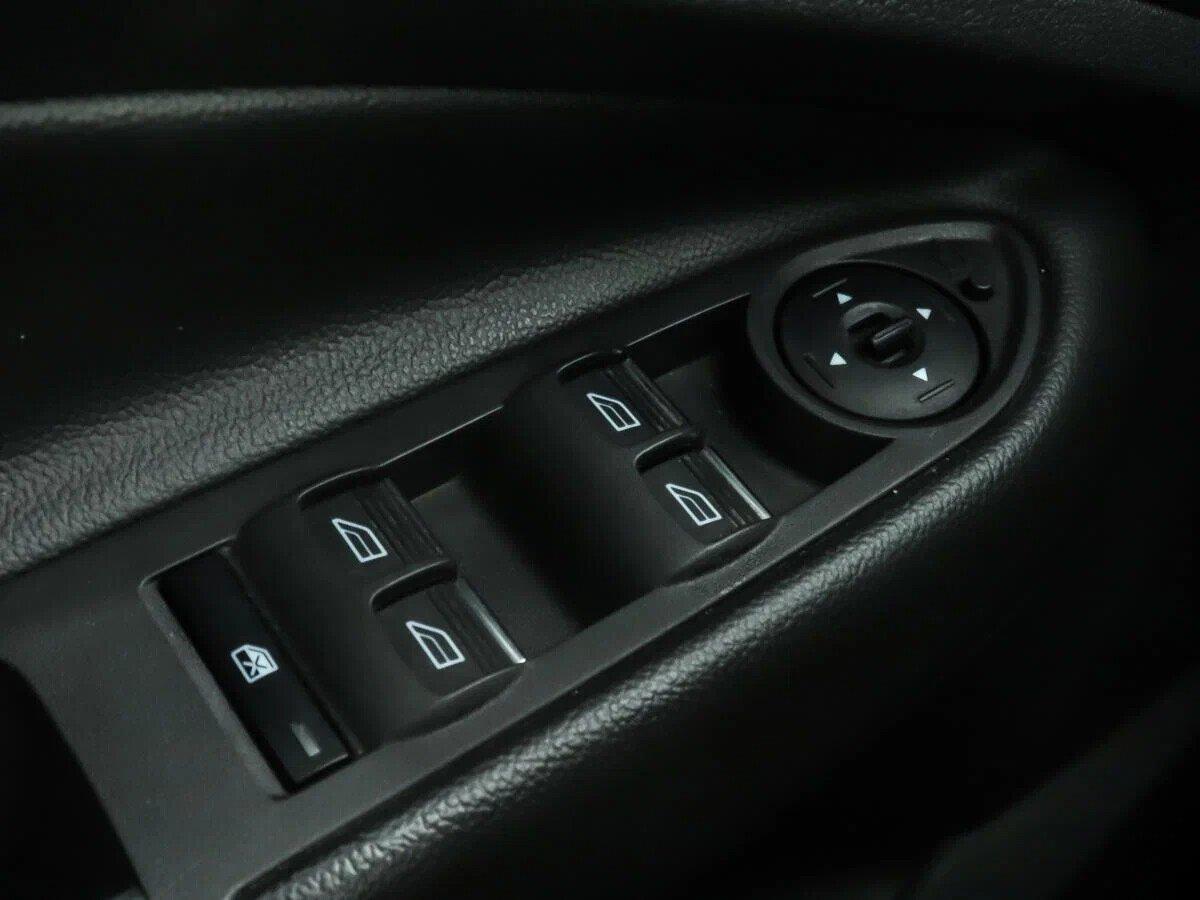 Ford Kuga 2019, белый