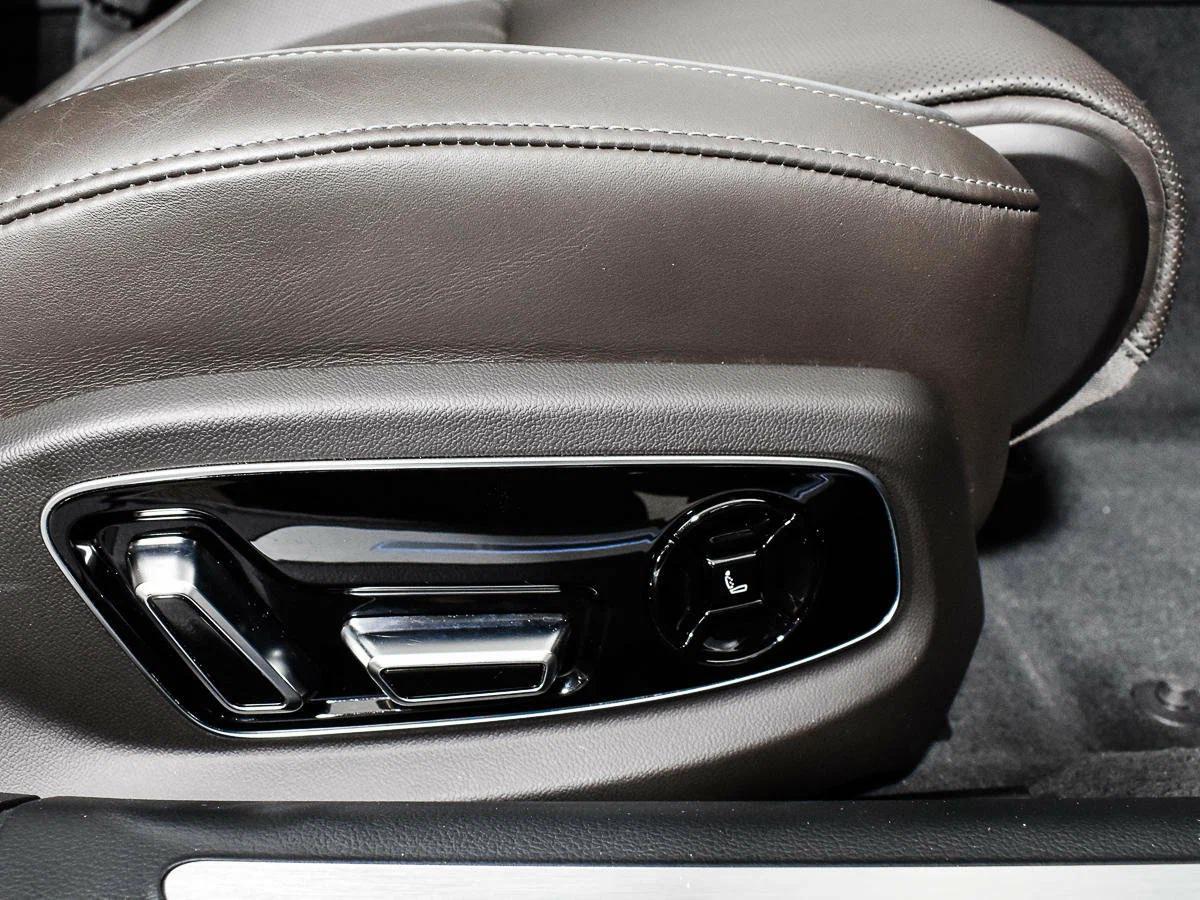 Audi A8 2018, черный