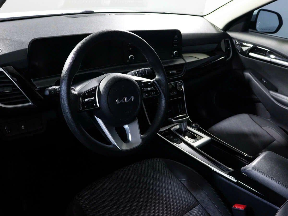 Kia Seltos 2024, белый