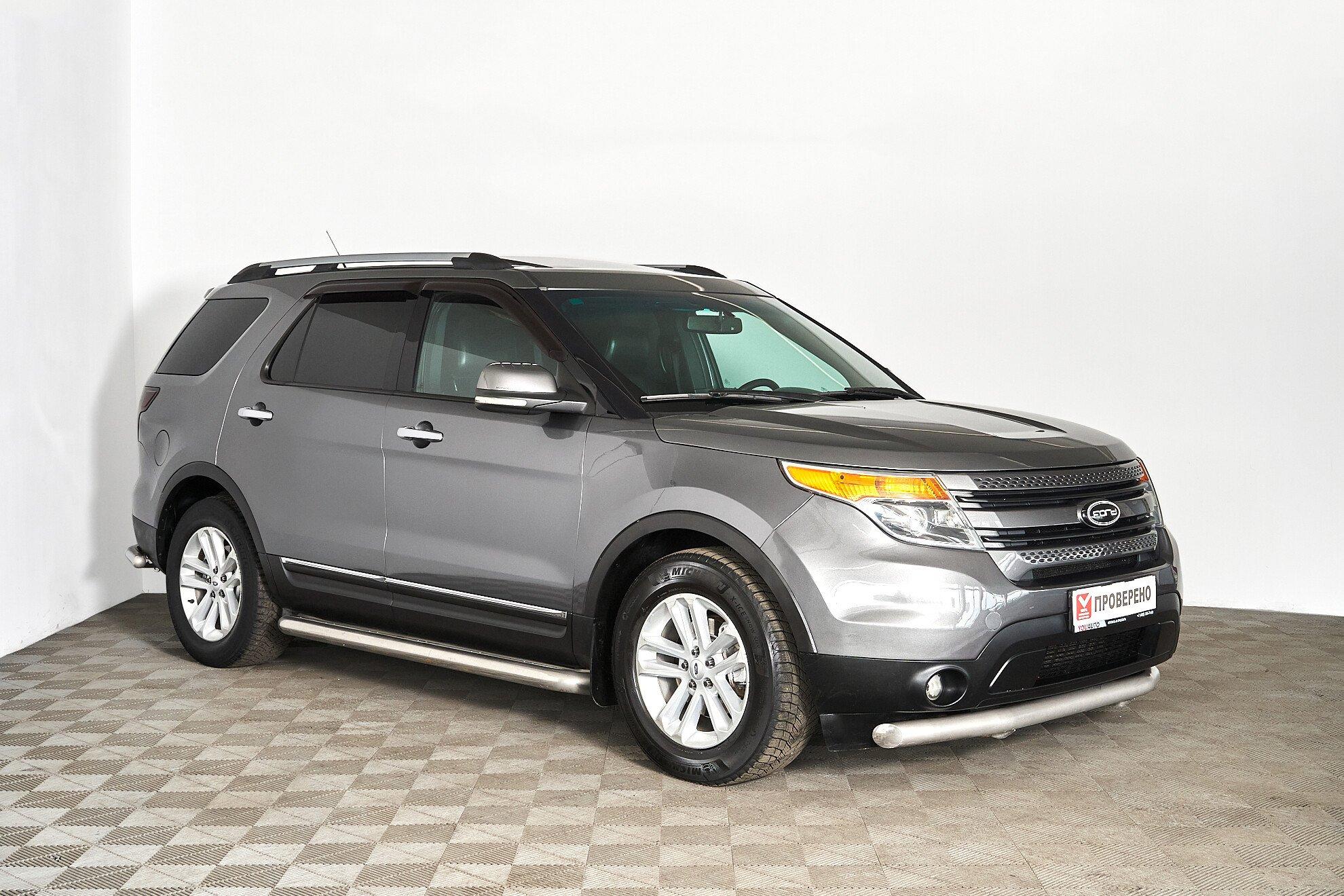 Ford Explorer 2014, серый