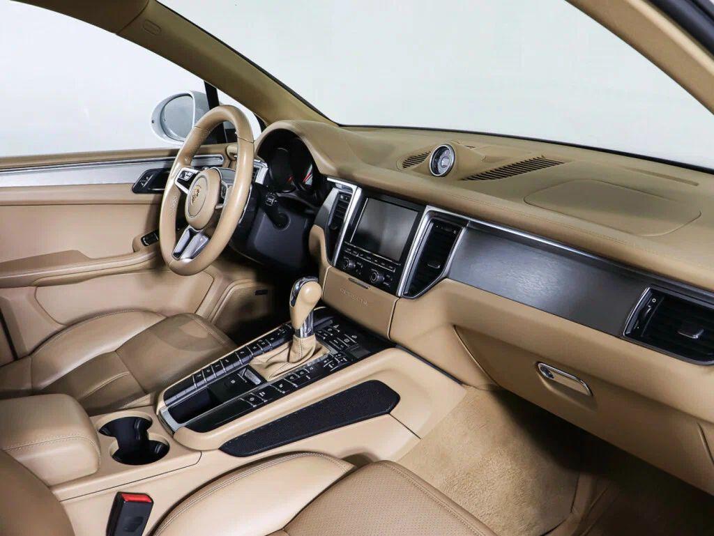 Porsche Macan 2016, белый