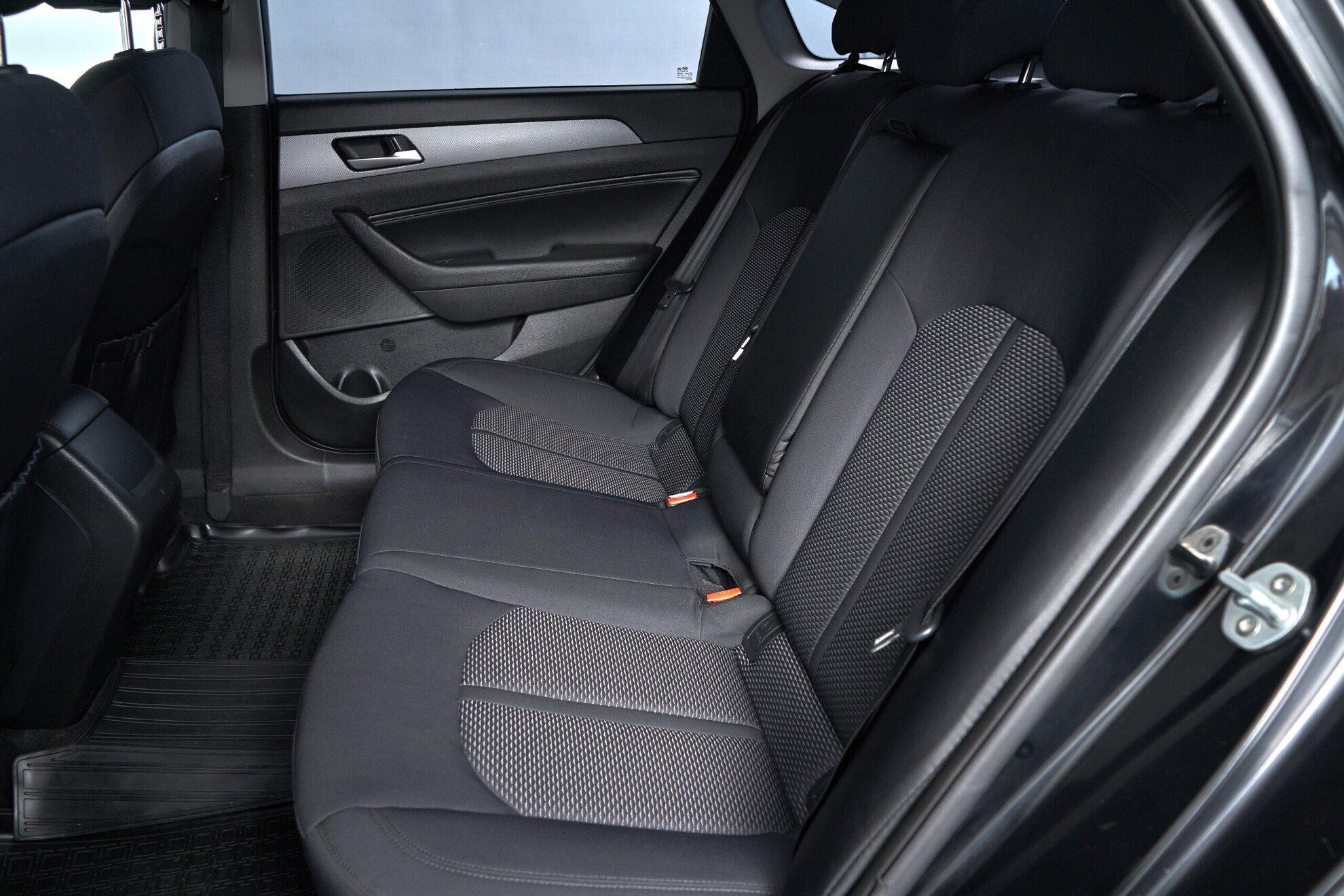 Hyundai Sonata 2019, черный