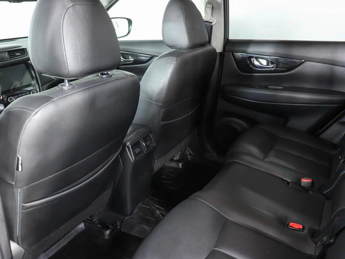 Nissan X-Trail 2022, черный