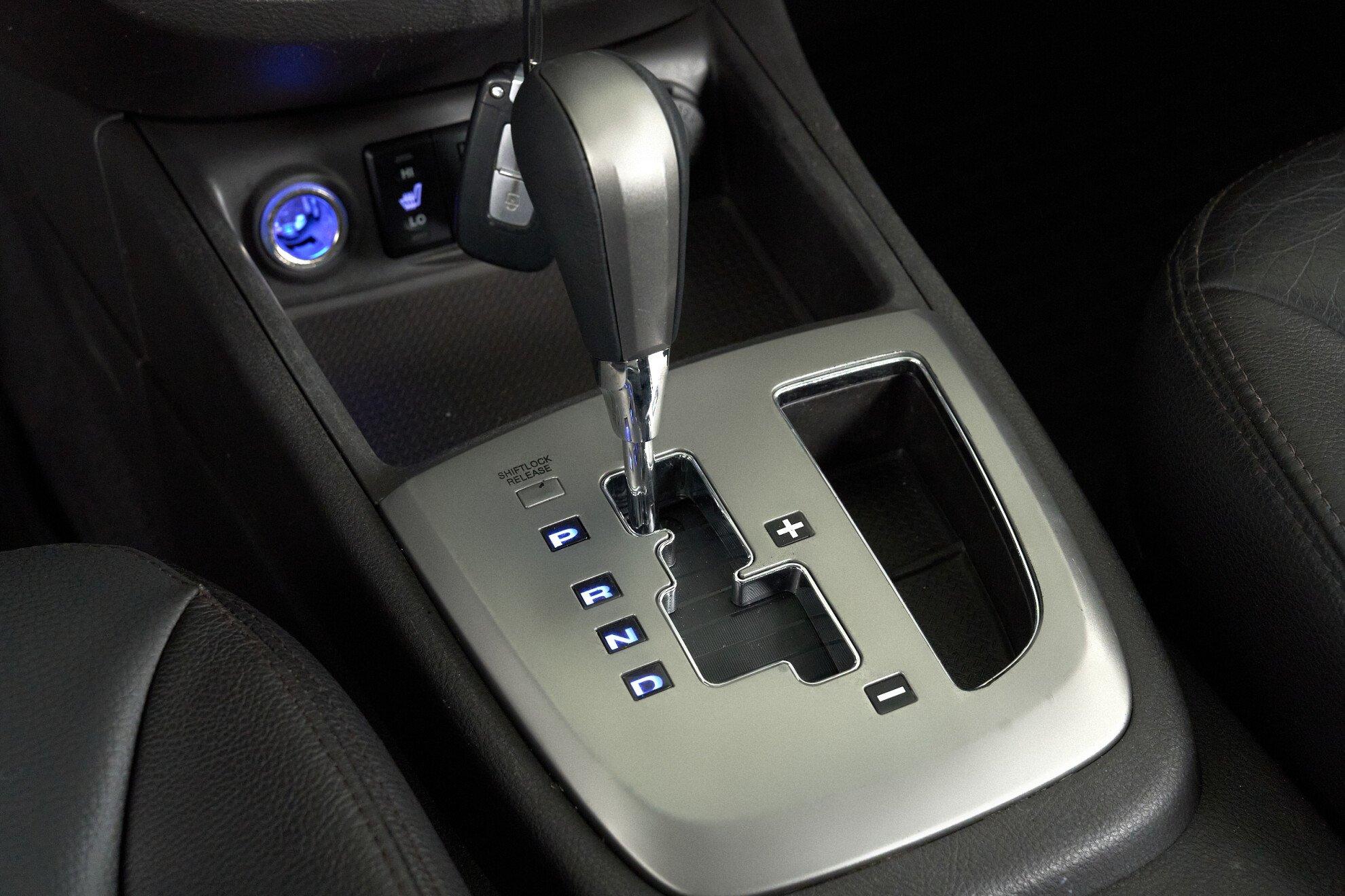 Hyundai Santa Fe 2011, черный