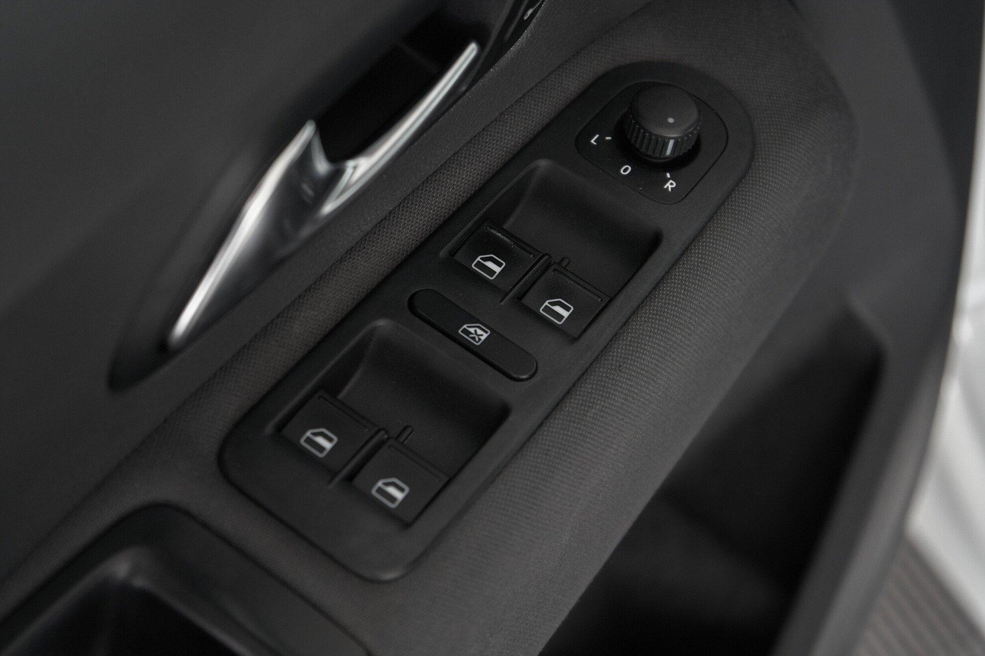 Volkswagen Amarok 2014, белый