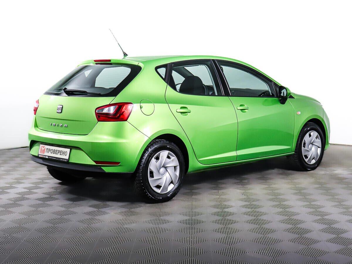 Seat Ibiza 2015, зеленый