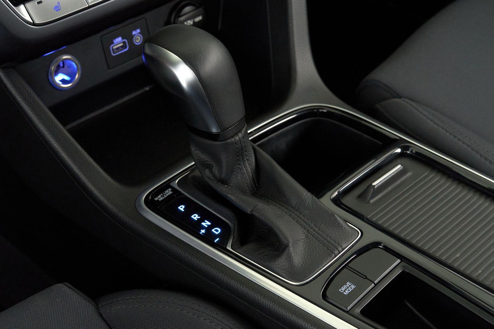 Hyundai Sonata 2017, белый