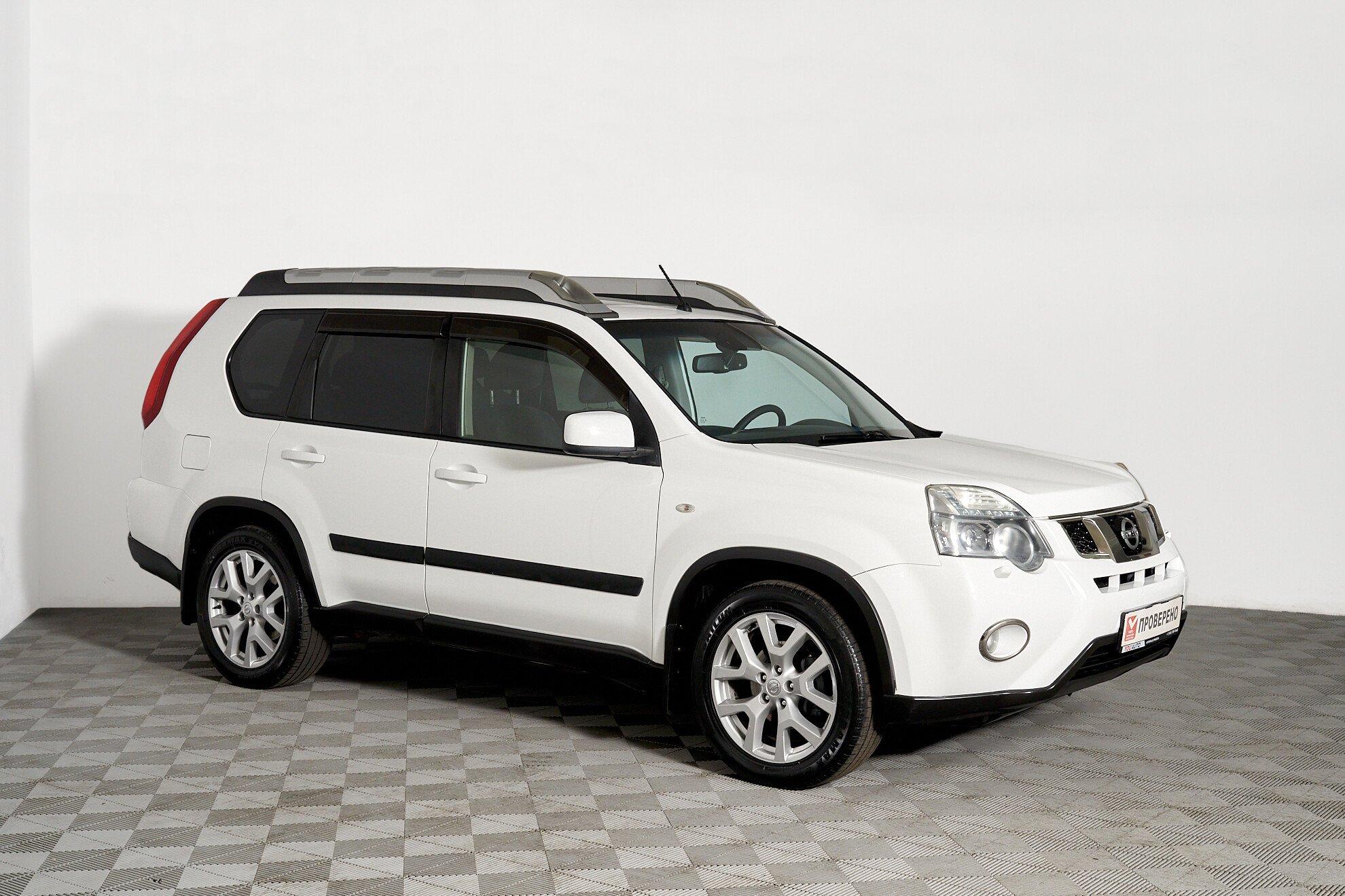 Nissan X-Trail 2011, белый
