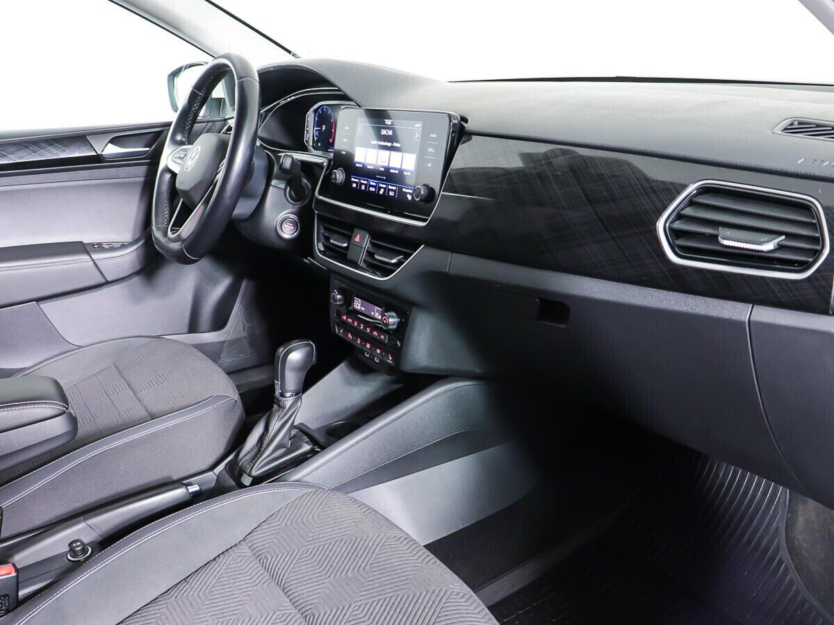 Volkswagen Polo 2021, белый