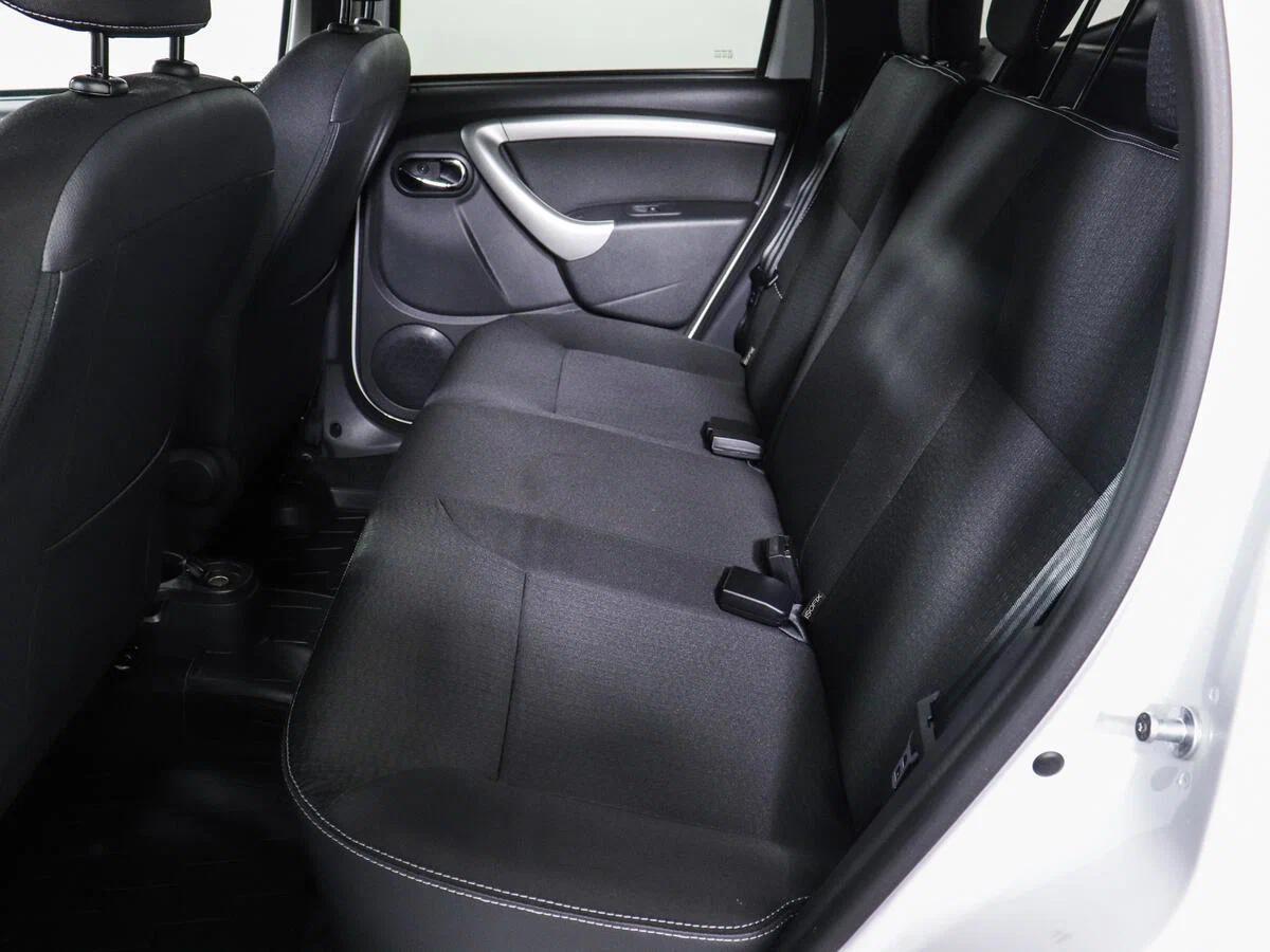 Nissan Terrano 2018, белый