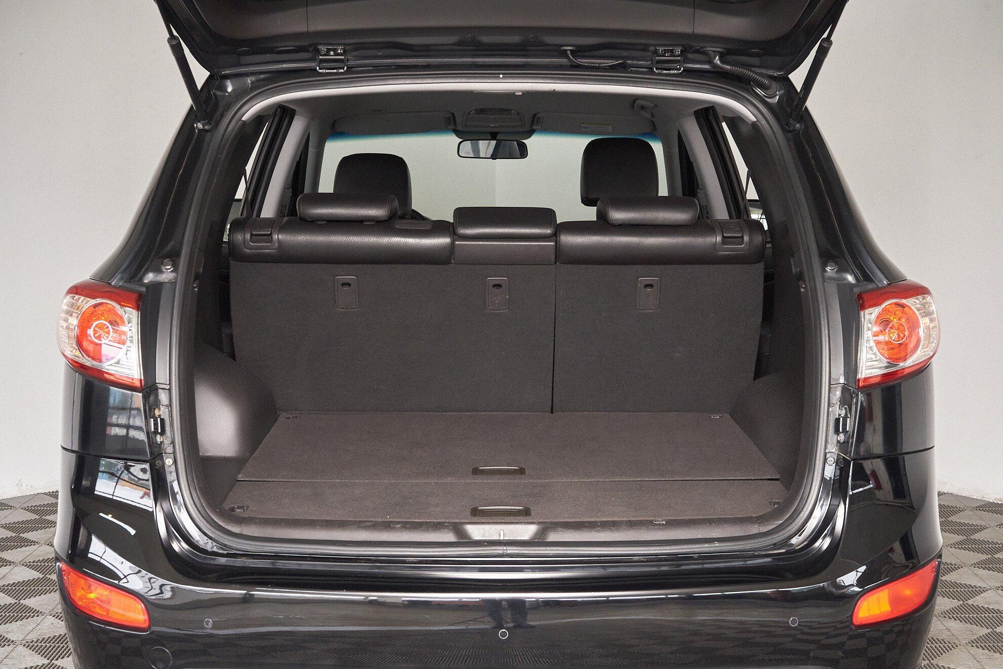 Hyundai Santa Fe 2011, черный