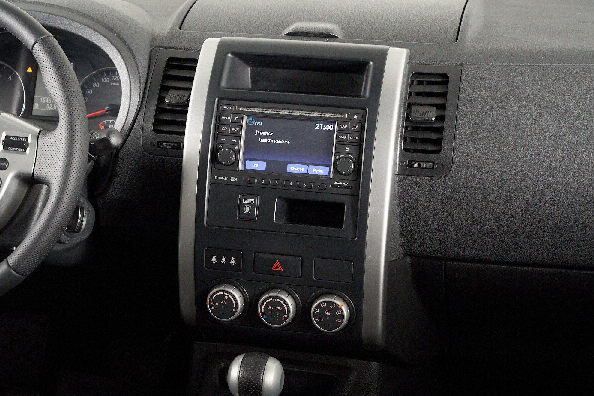 Nissan X-Trail 2013, черный