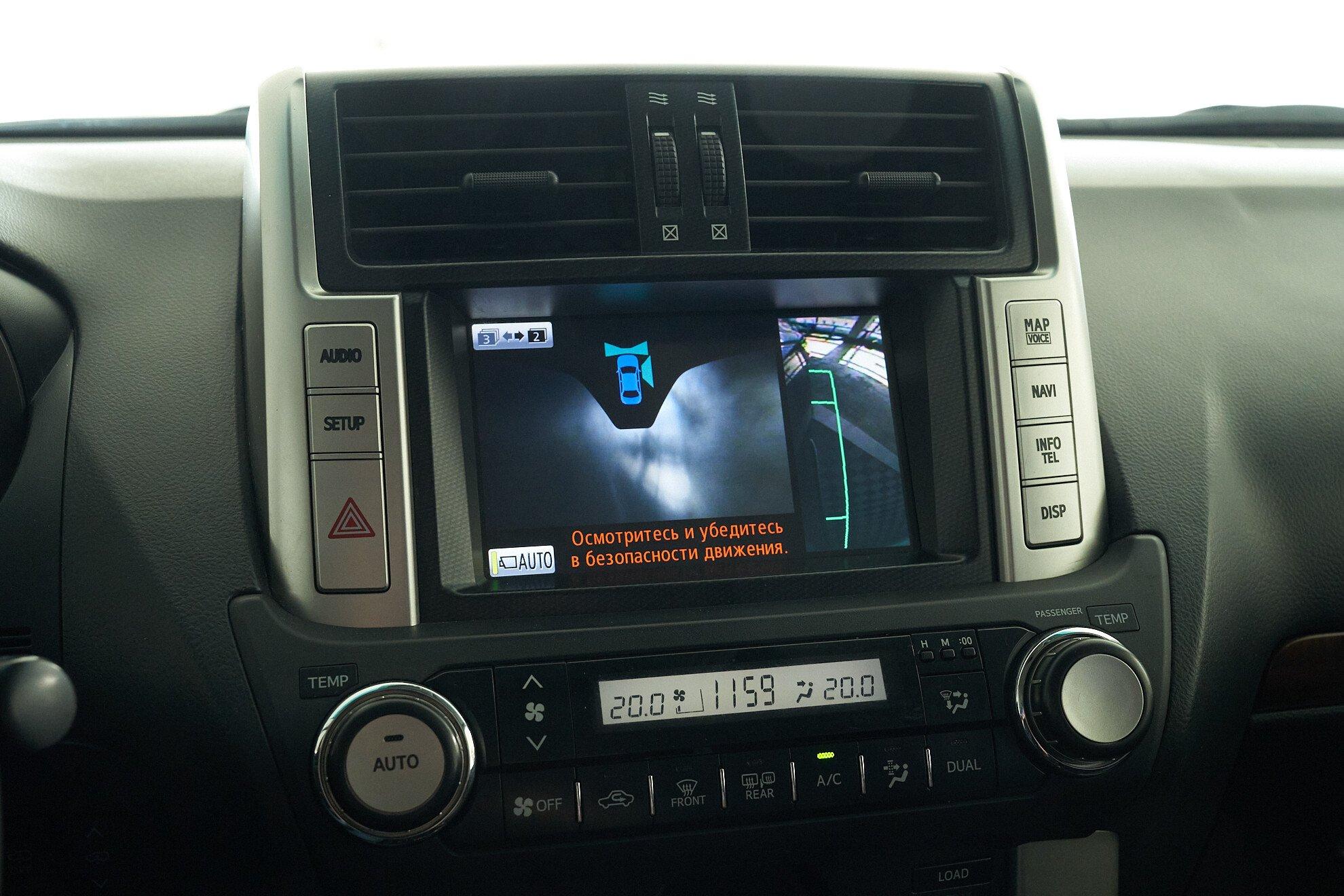 Toyota Land Cruiser Prado 2011, серый