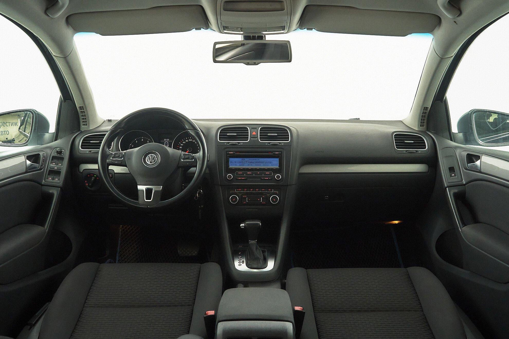 Volkswagen Golf 2011, синий