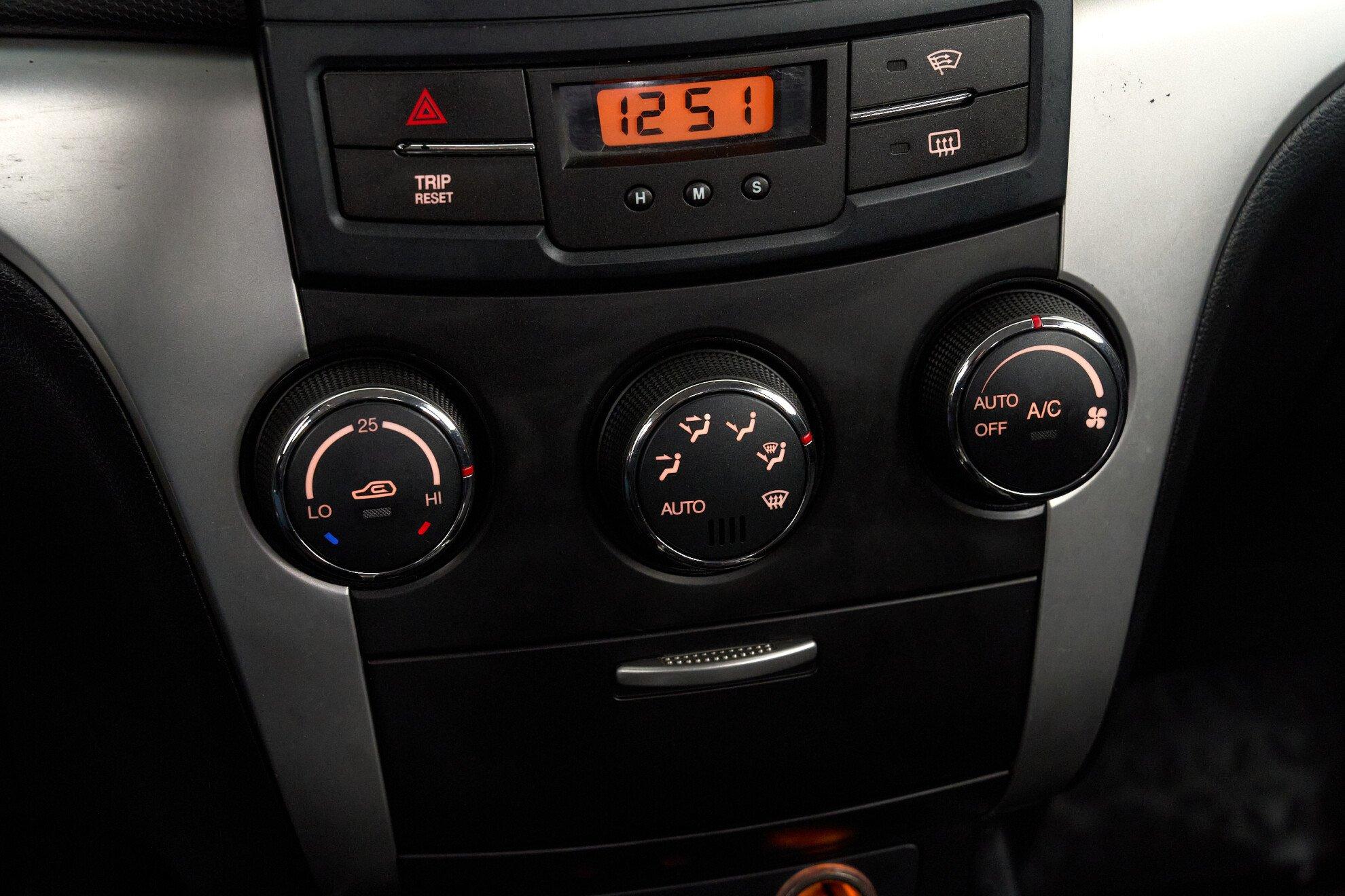 SsangYong Actyon 2011, черный