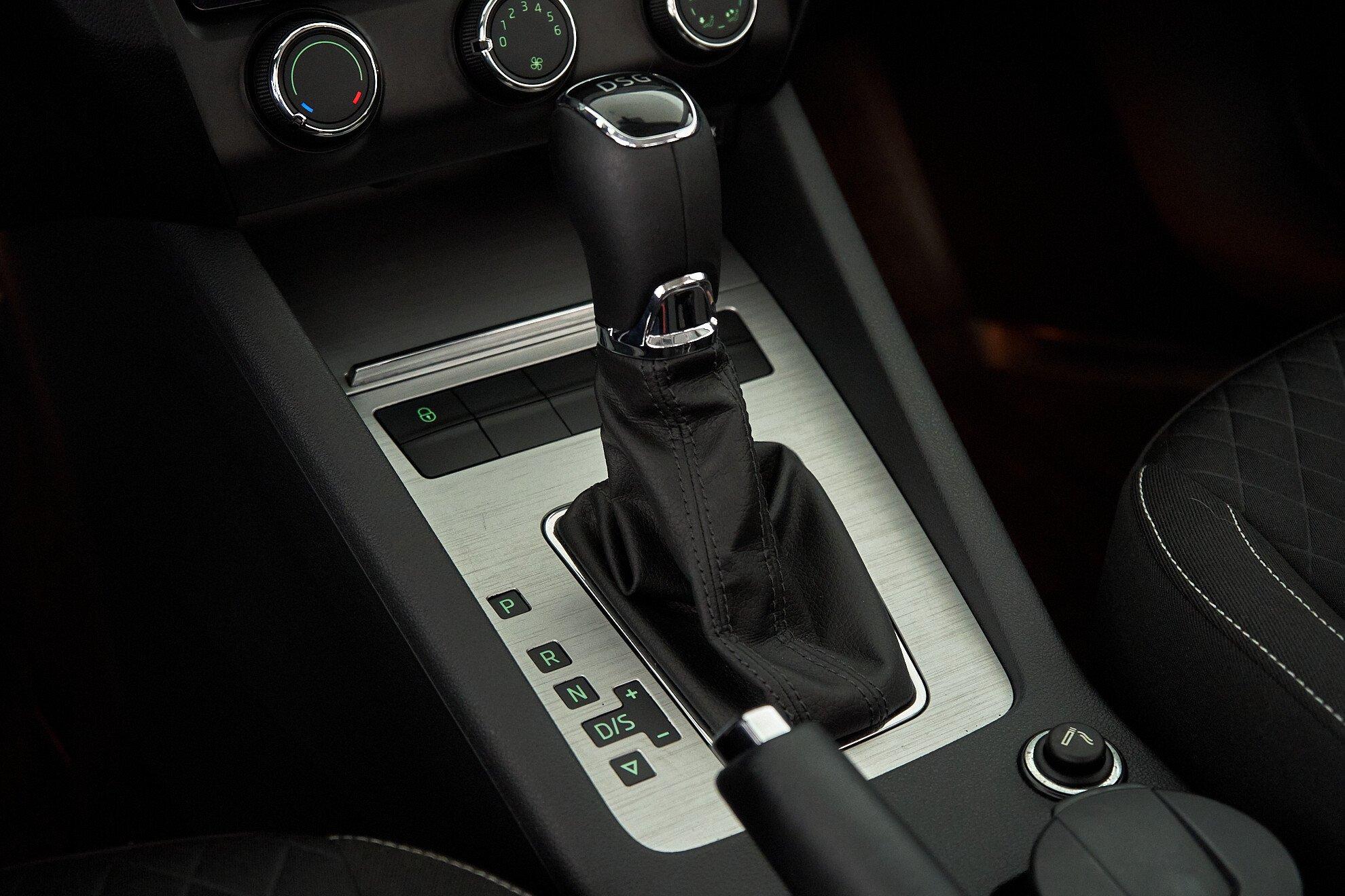 Skoda Octavia 2016, черный