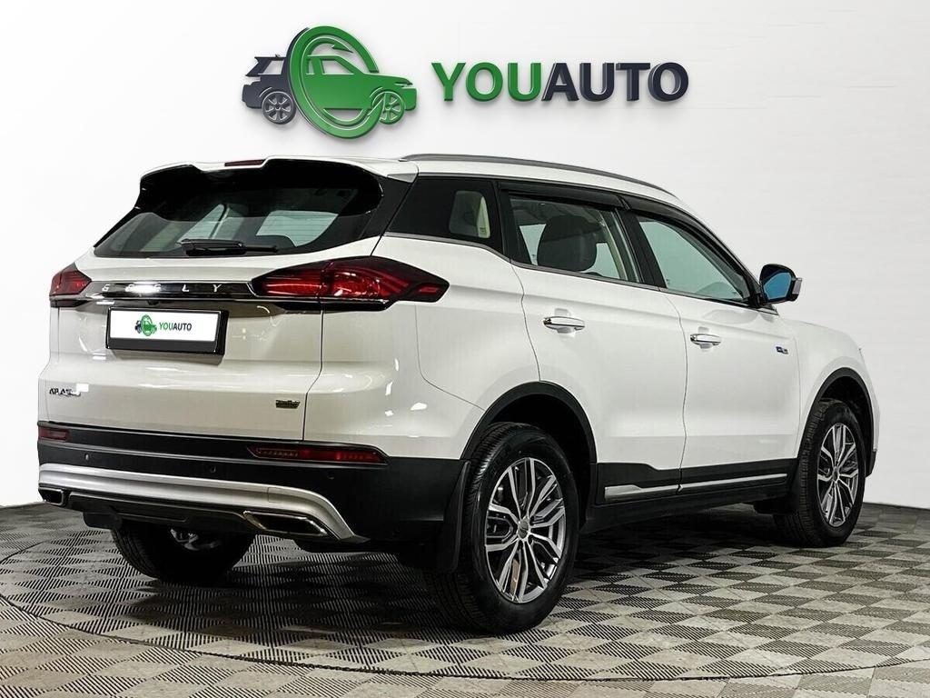 Geely Atlas Pro 2021, белый