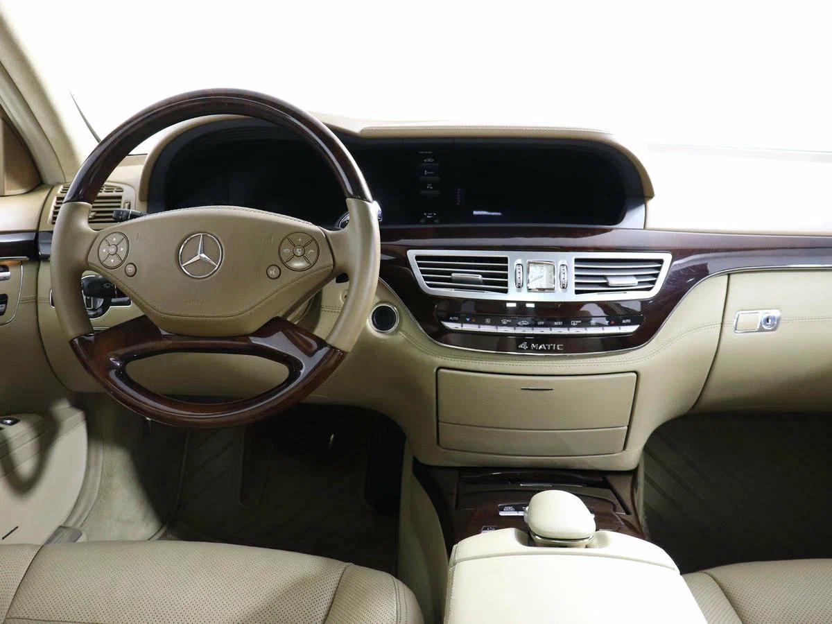 Mercedes-Benz S-Класс 2012, коричневый