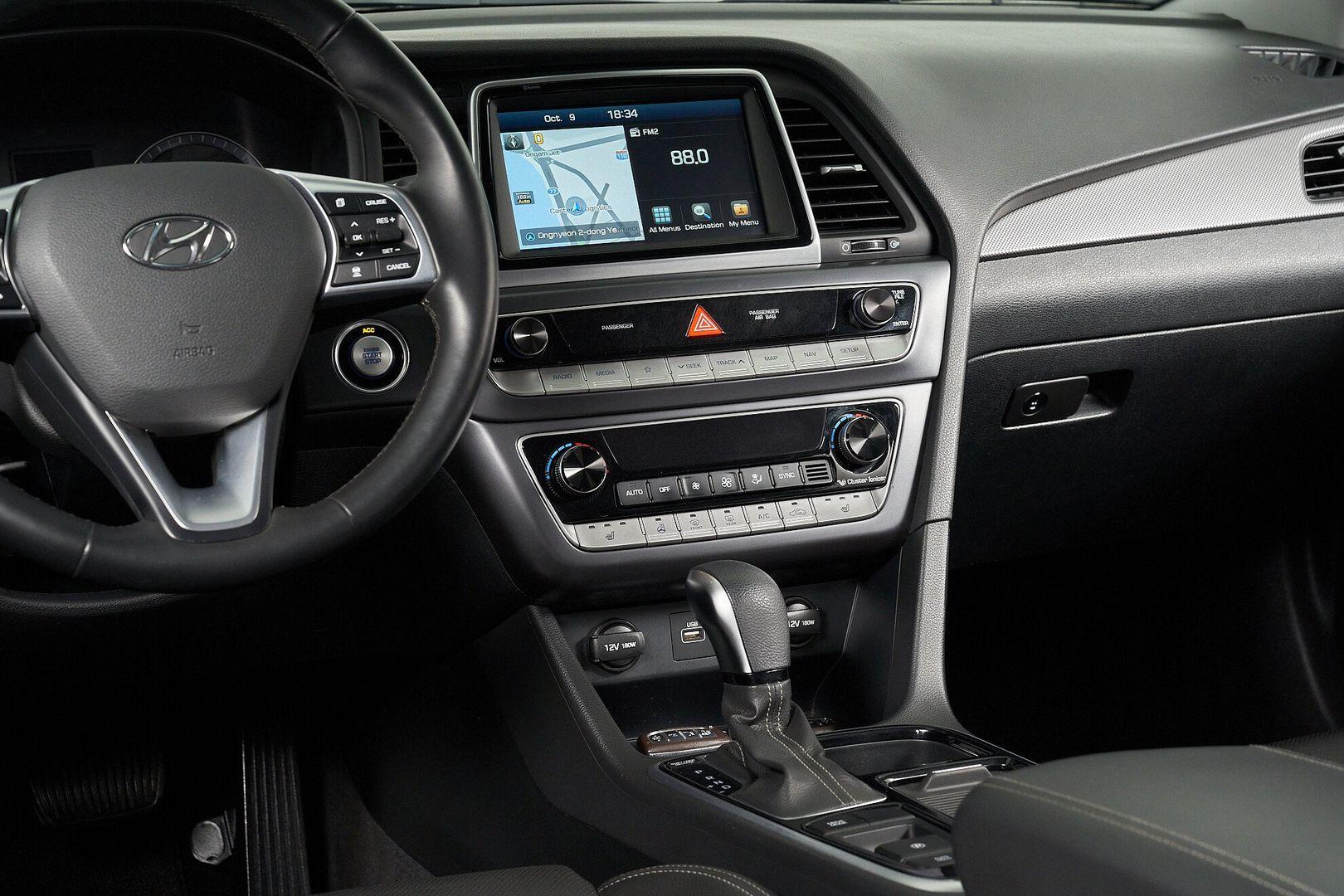 Hyundai Sonata 2019, черный
