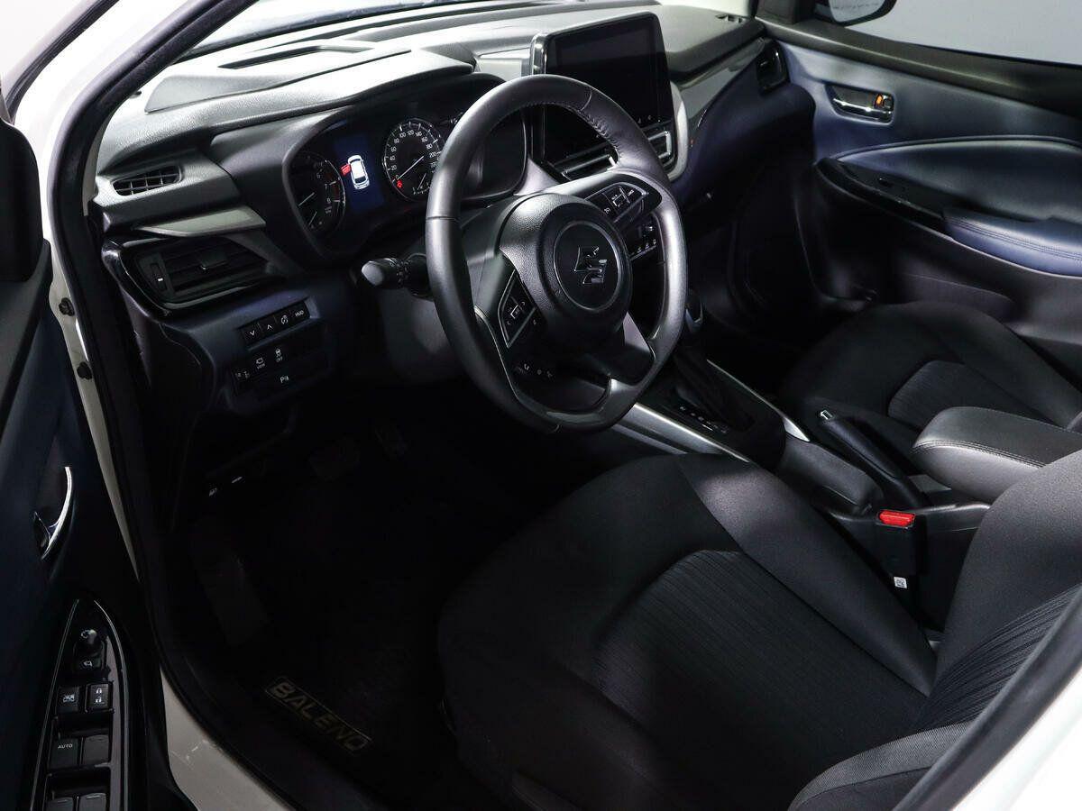 Suzuki Baleno 2024, белый