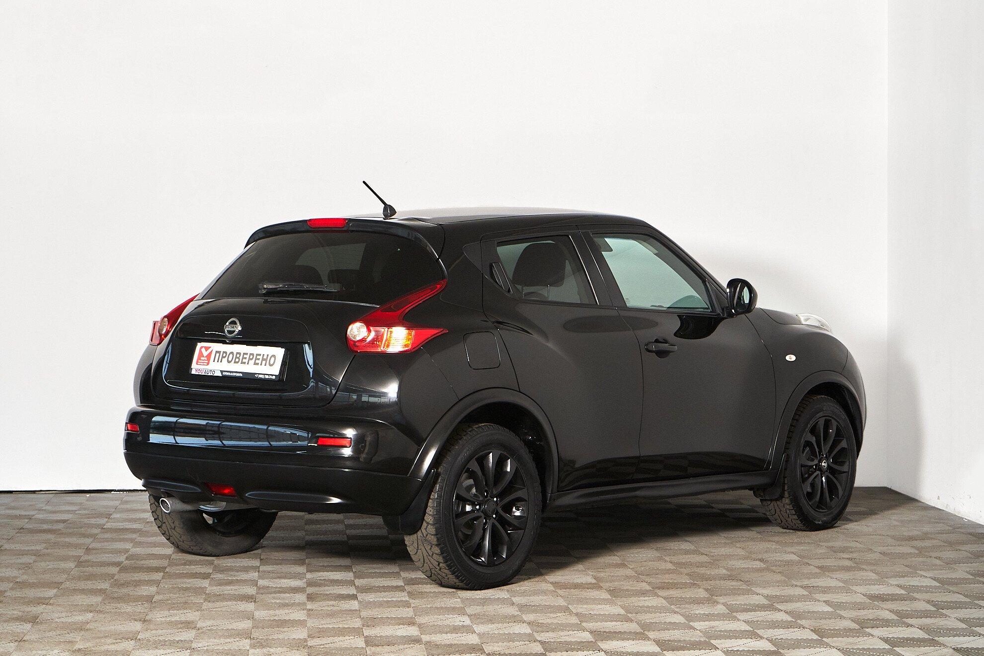 Nissan Juke 2011, черный