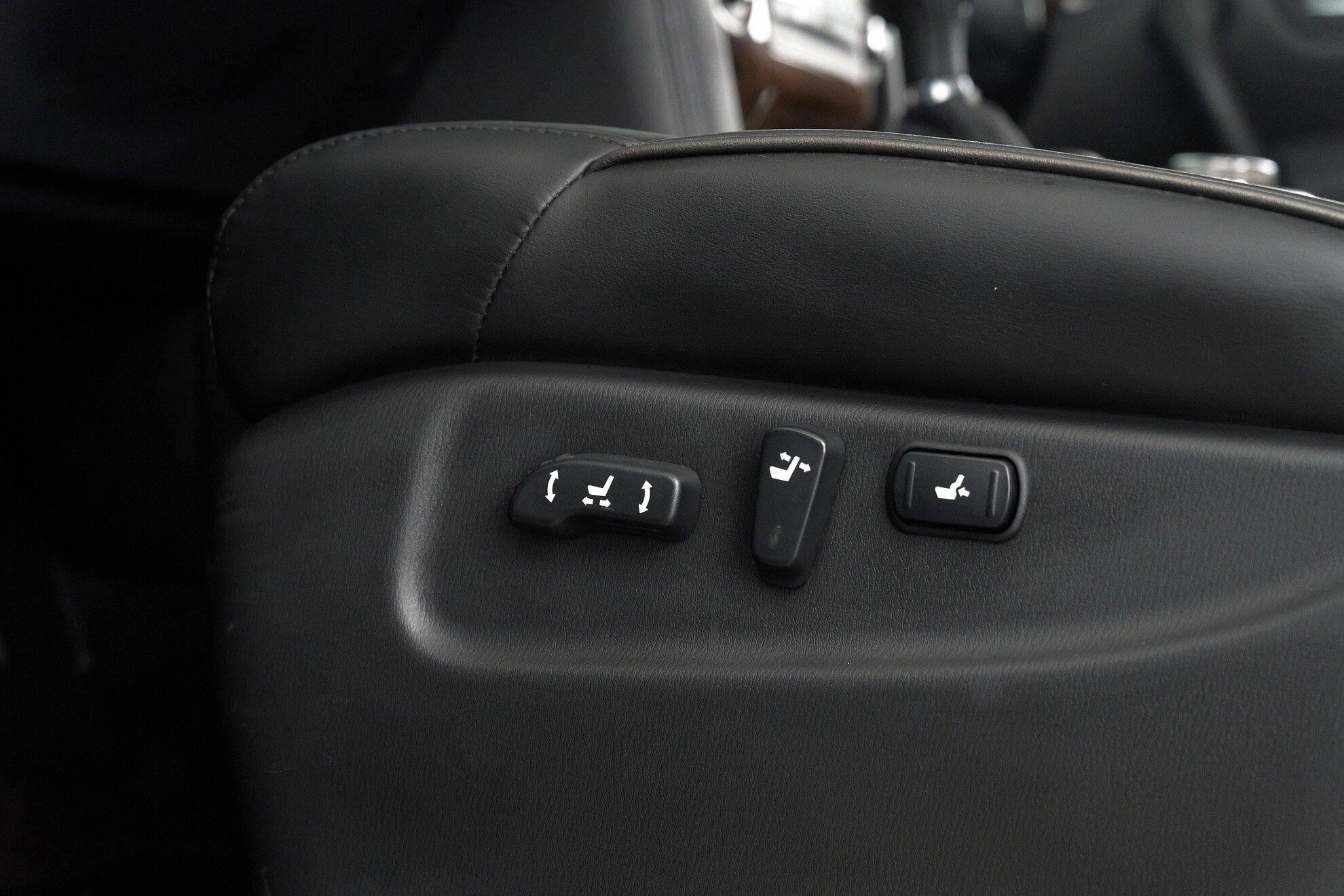 Infiniti QX80 2013, пурпурный