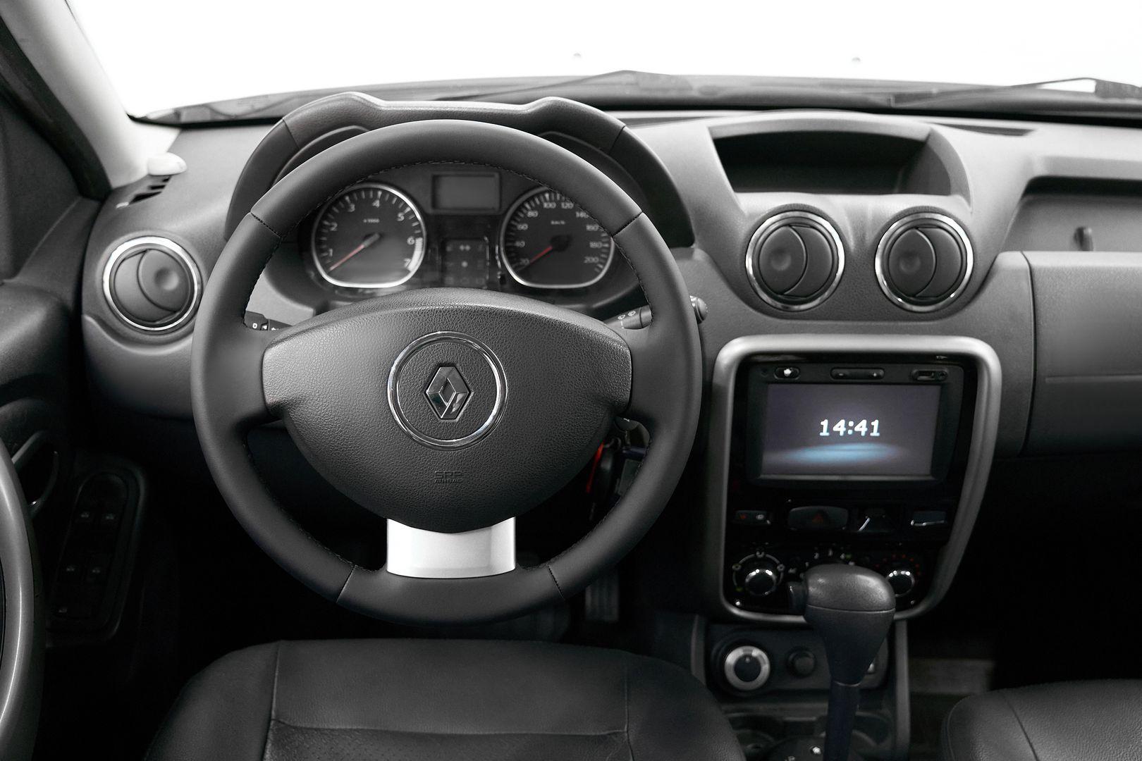 Renault Duster 2014, белый