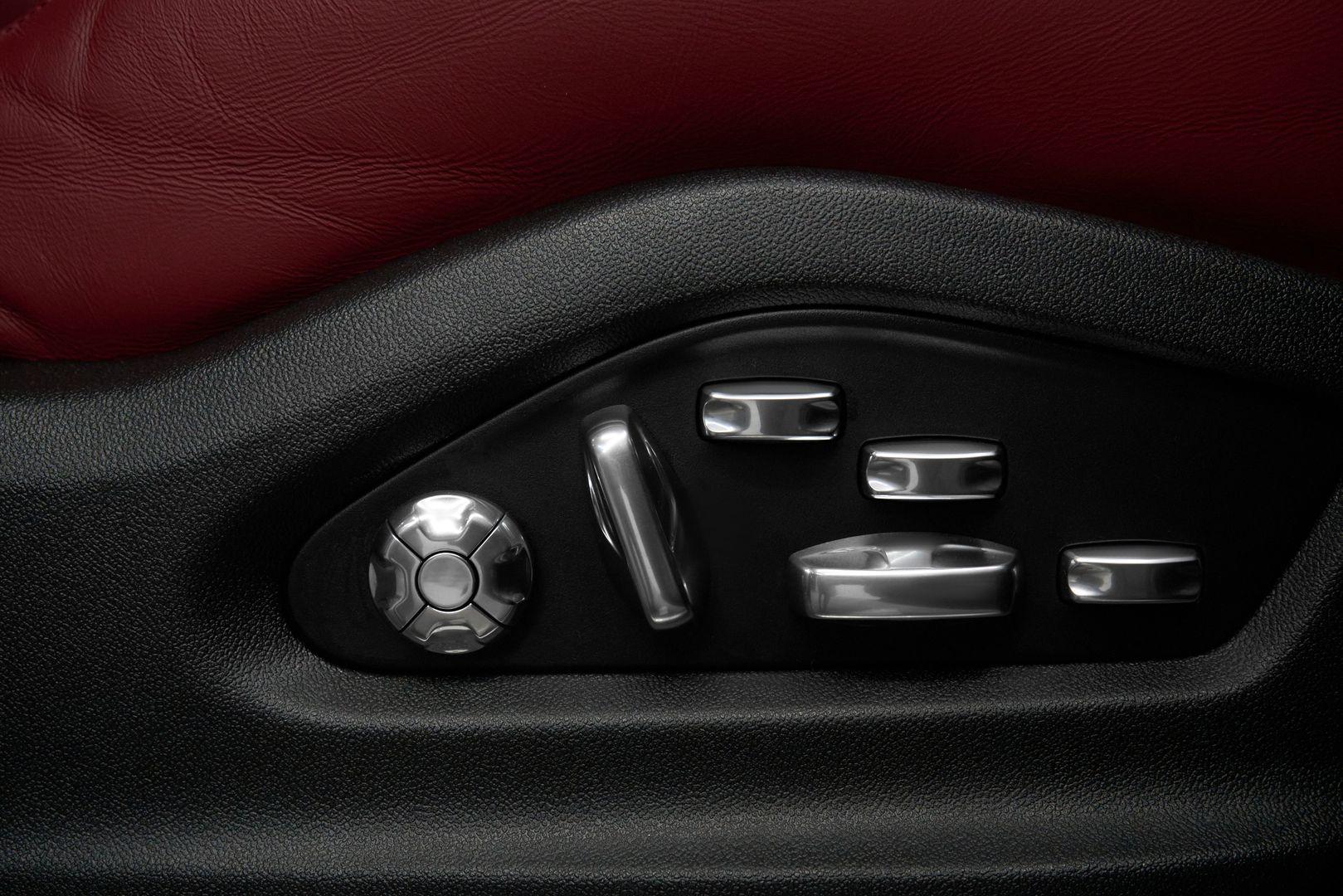 Porsche Cayenne 2019, синий