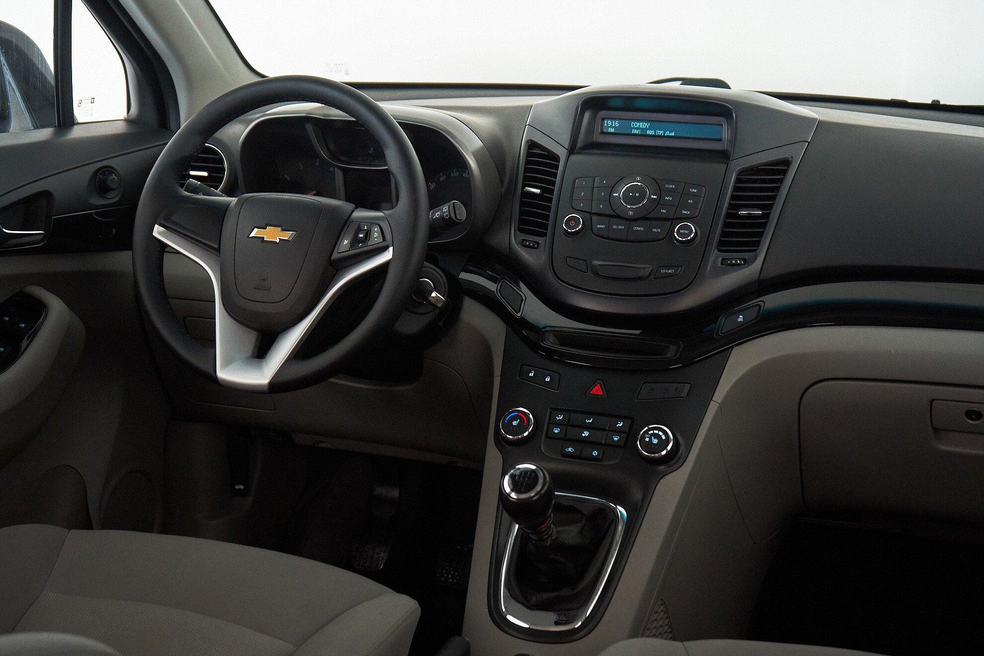 Chevrolet Orlando 2014, черный