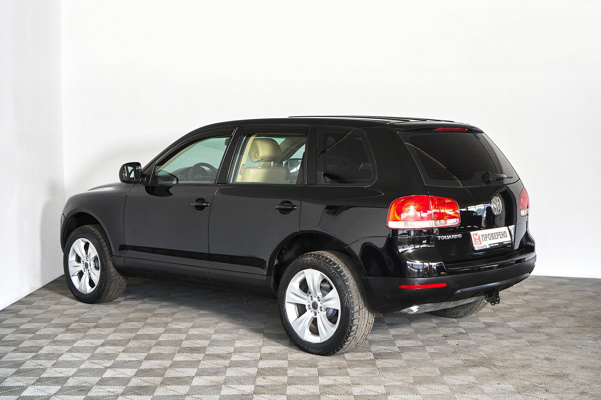 Volkswagen Touareg 2006, черный