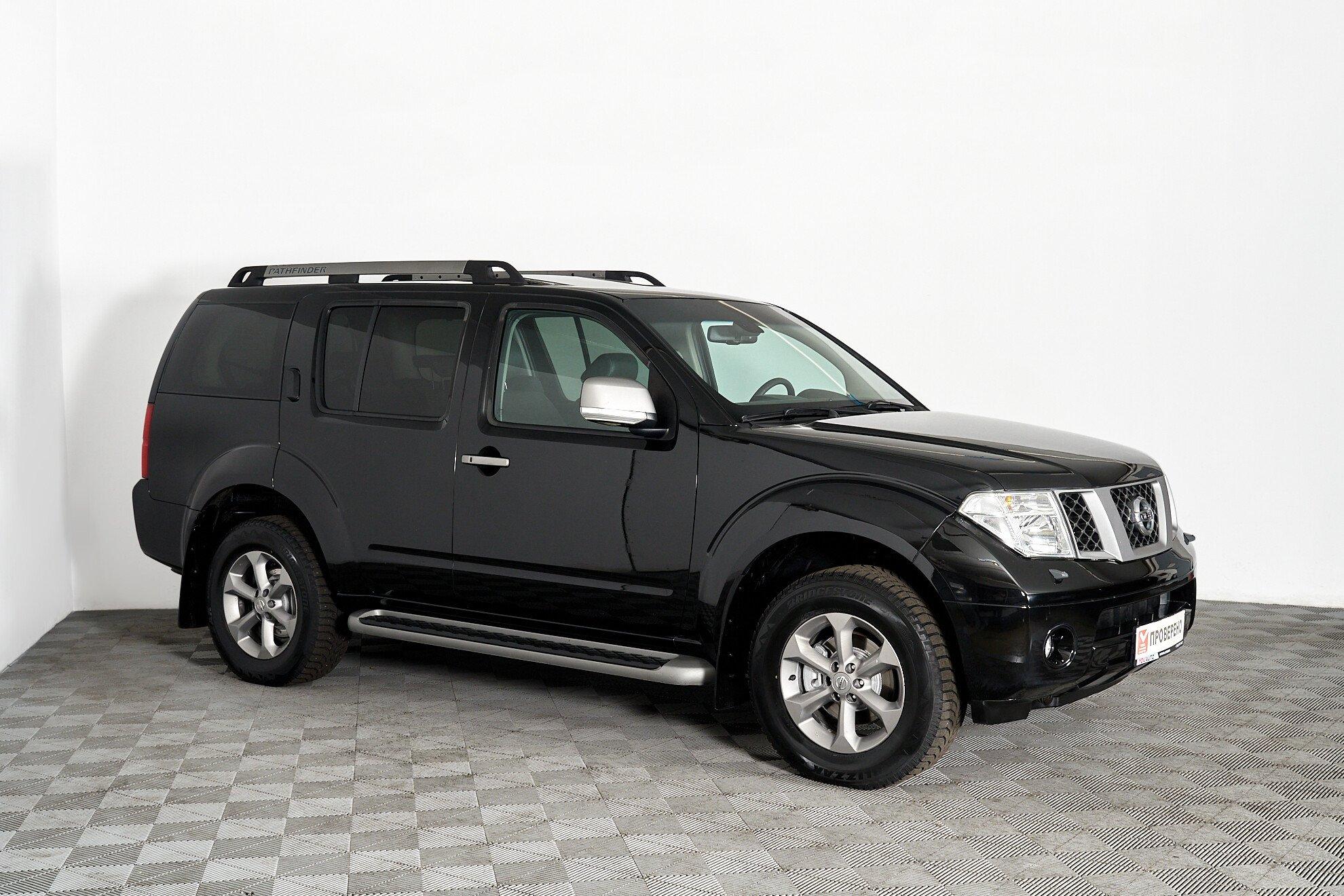 Nissan Pathfinder 2008, черный