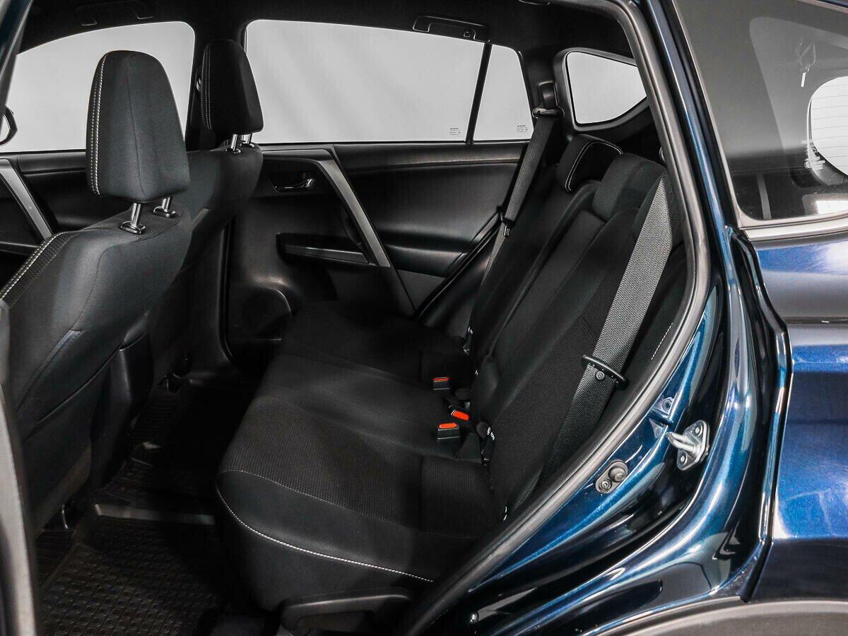 Toyota RAV4 2019, синий