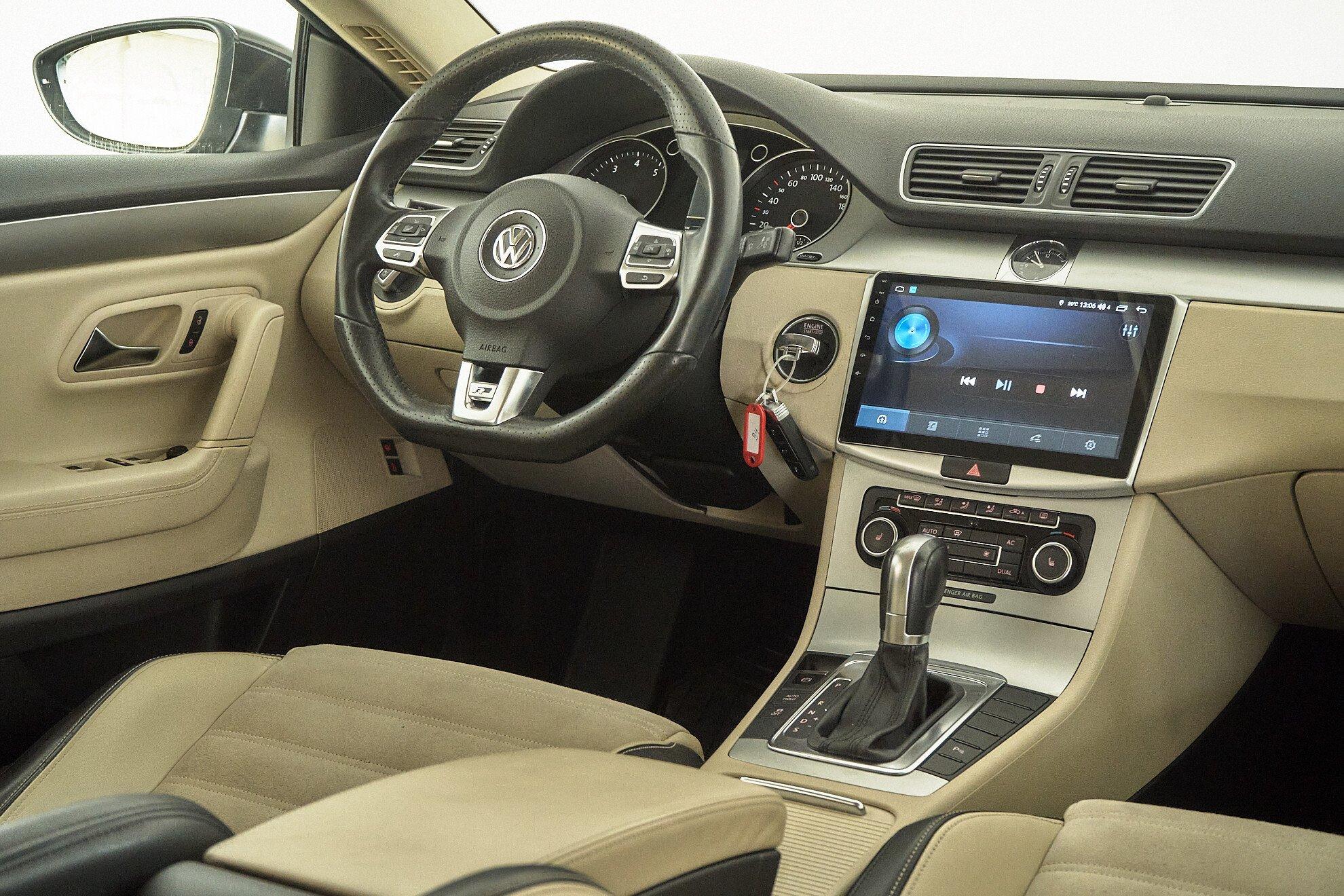 Volkswagen Passat CC 2011, серый