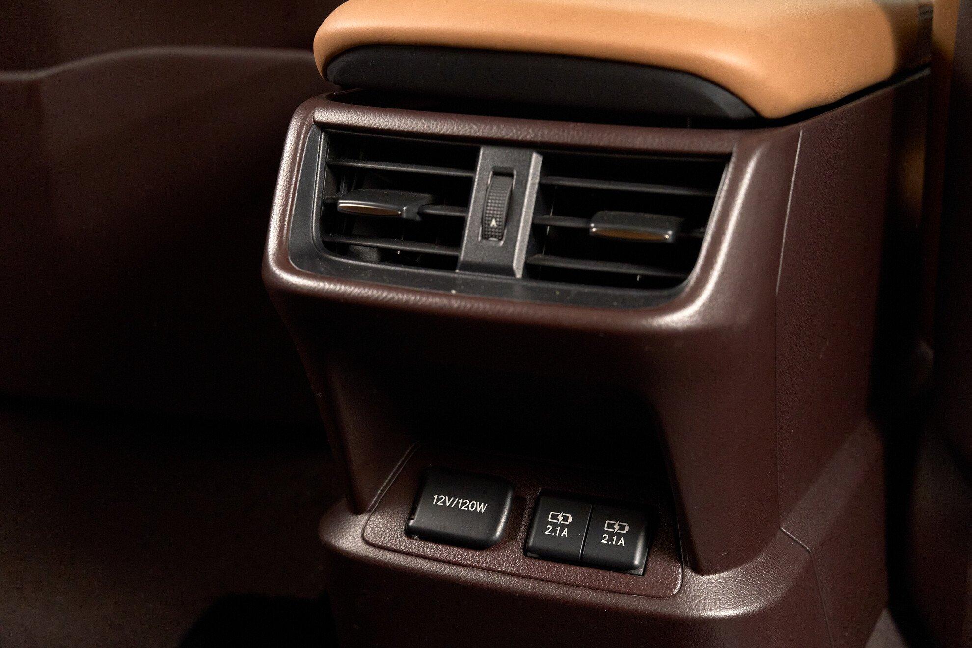 Lexus ES 2018, синий