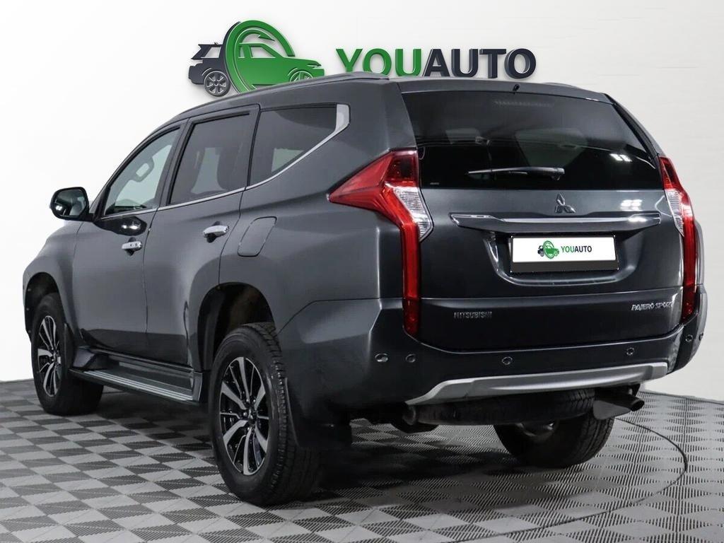 Mitsubishi Pajero Sport 2020, серый