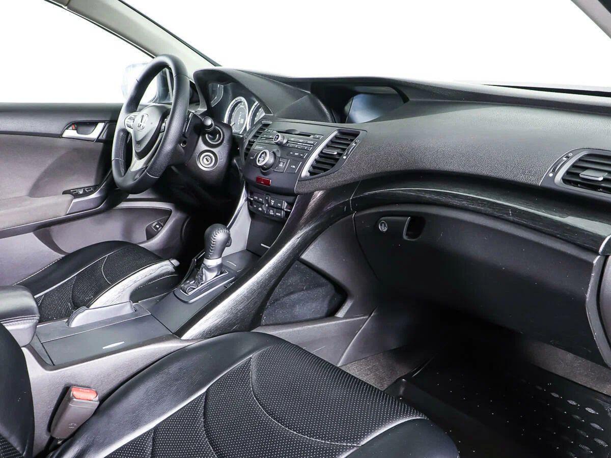 Honda Accord 2010, серый