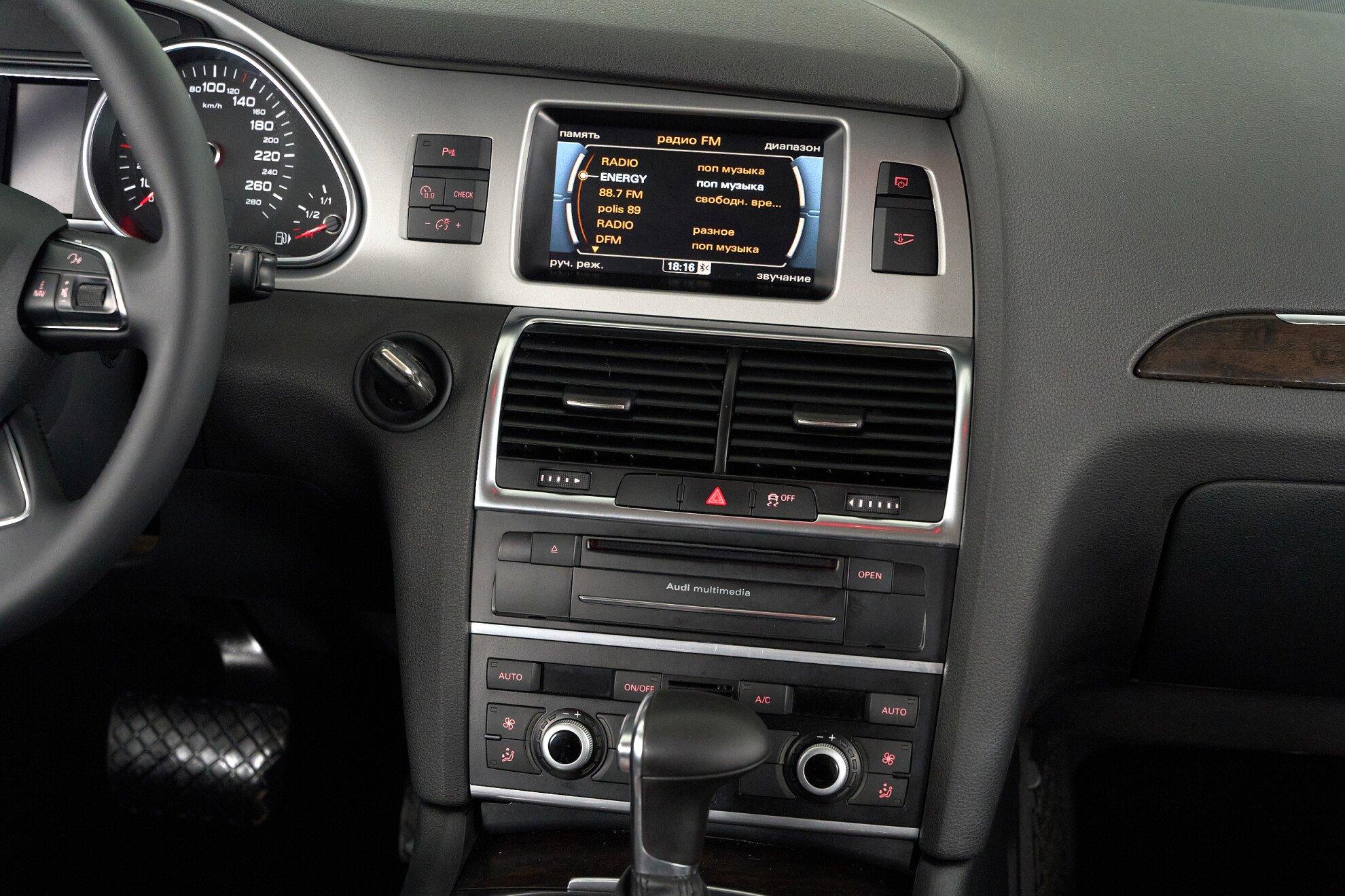 Audi Q7 2014, черный
