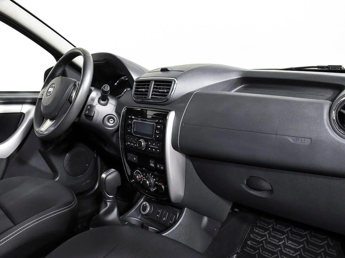 Nissan Terrano 2019, серый