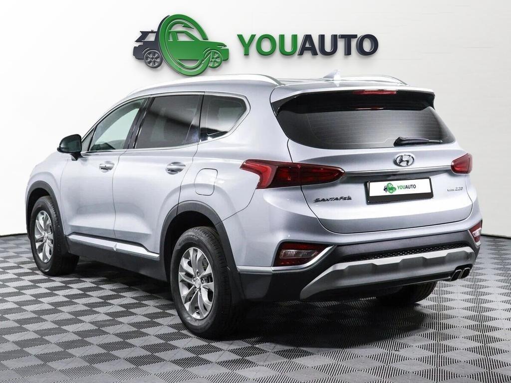 Hyundai Santa Fe 2021, серебряный