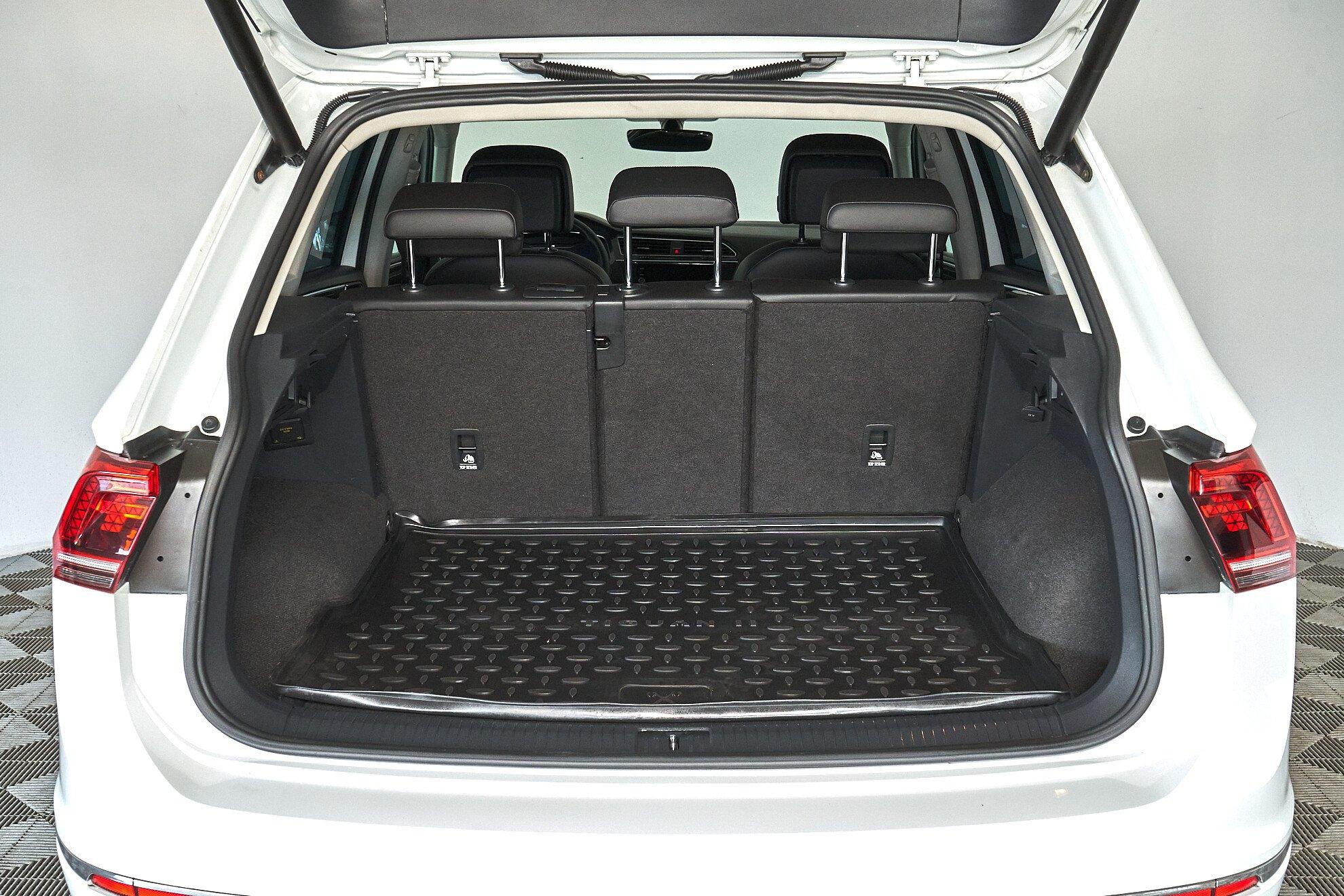 Volkswagen Tiguan 2018, белый