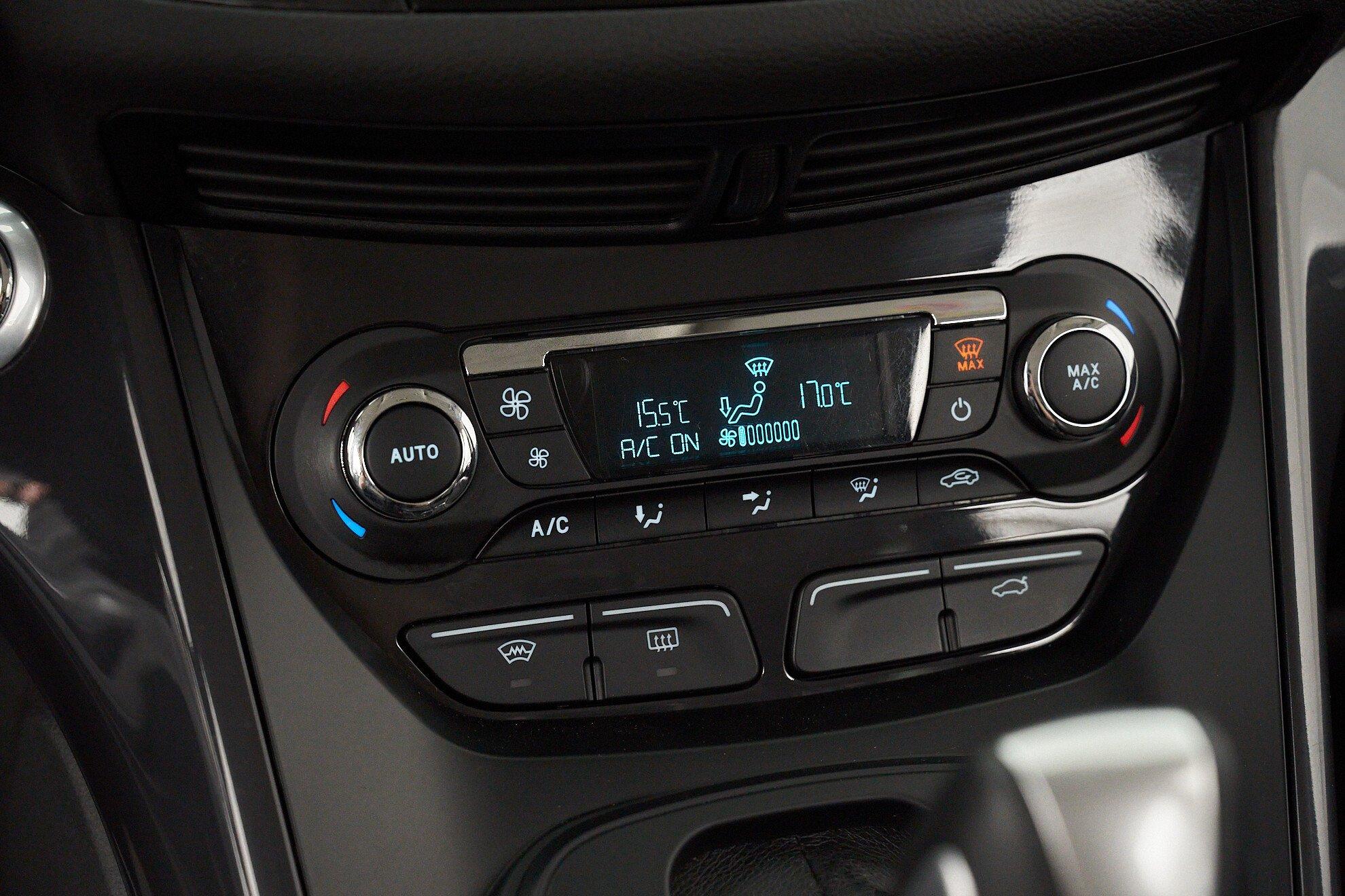 Ford Kuga 2015, черный