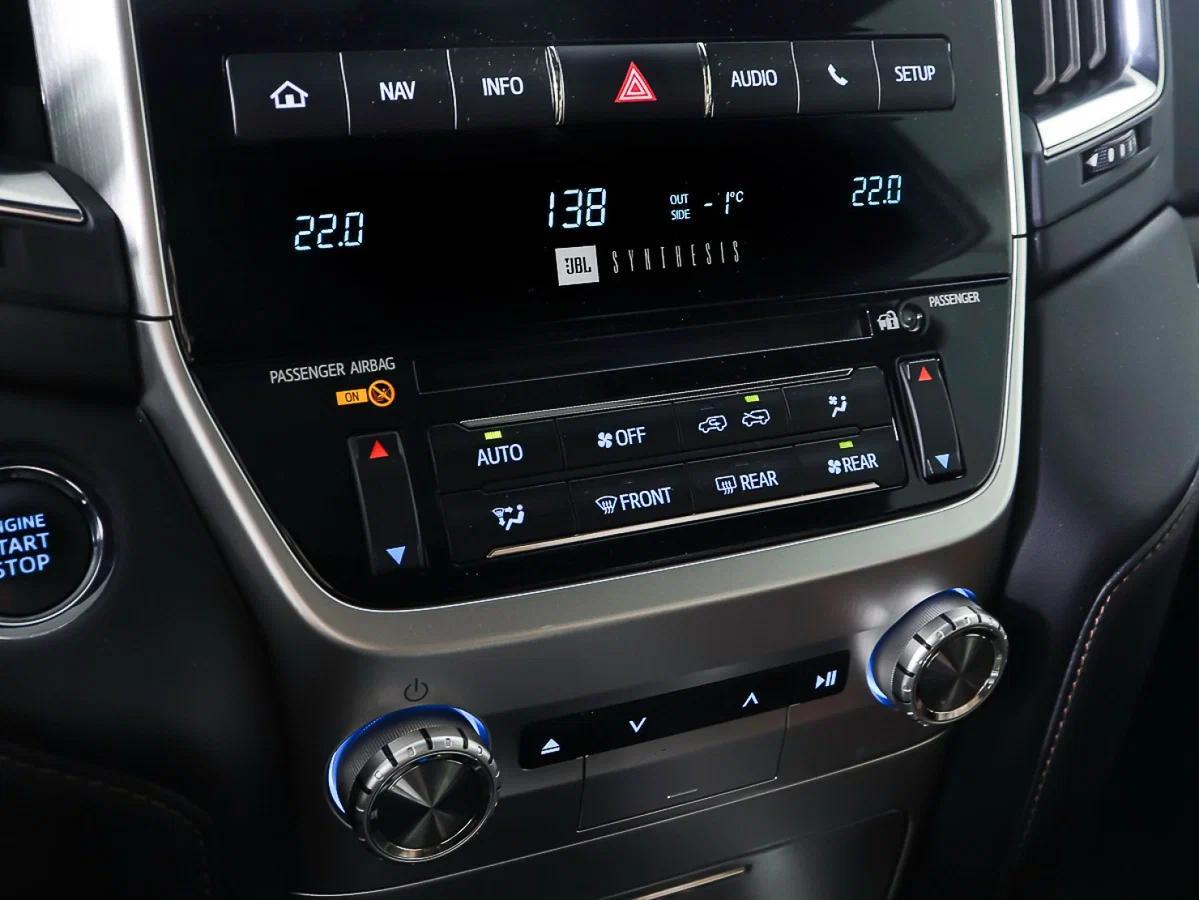 Toyota Land Cruiser 2019, синий